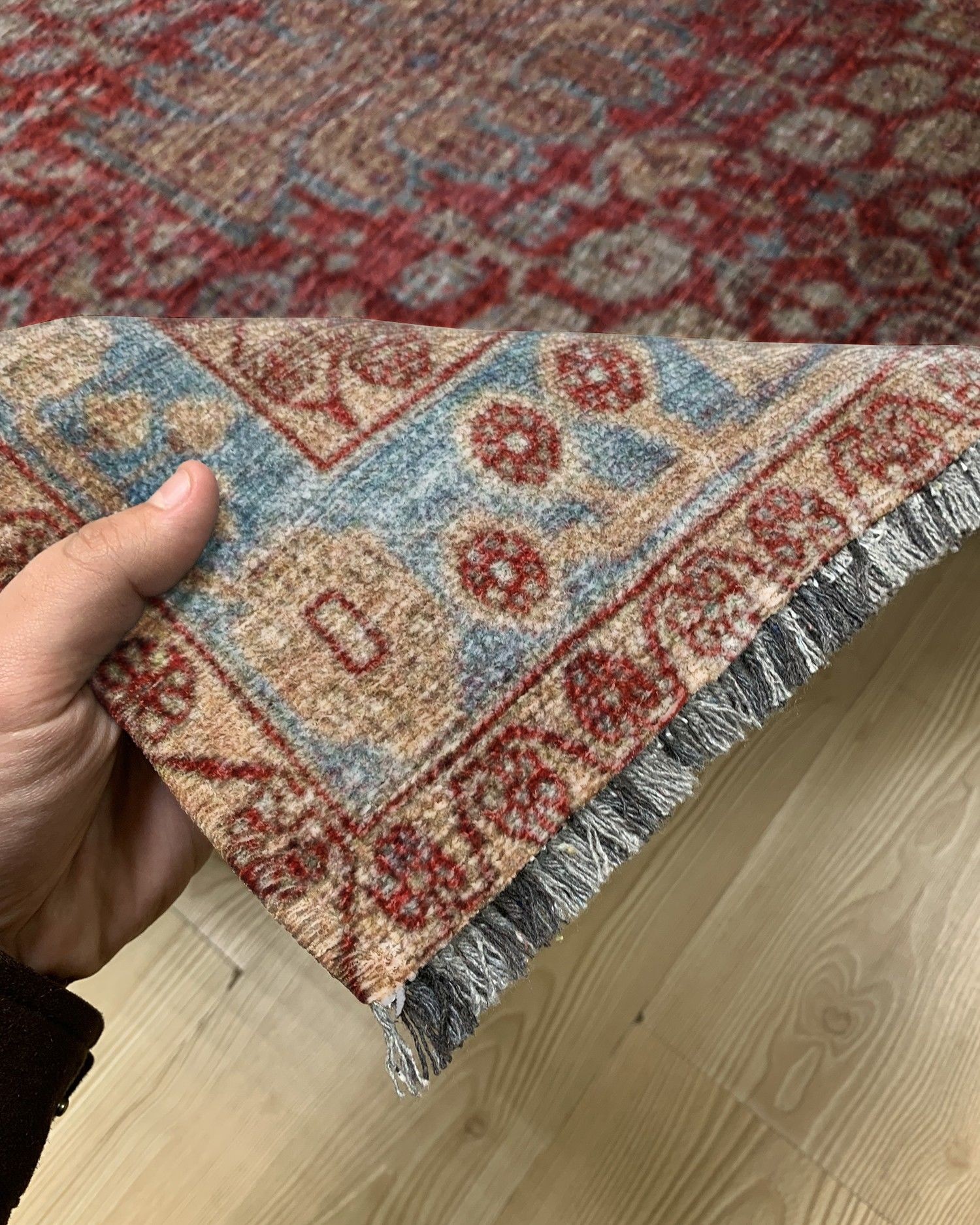 Montis Halı Hedera 19005 Kırmızı Şönil Dokuma Renkli Eskitme Makine Halısı