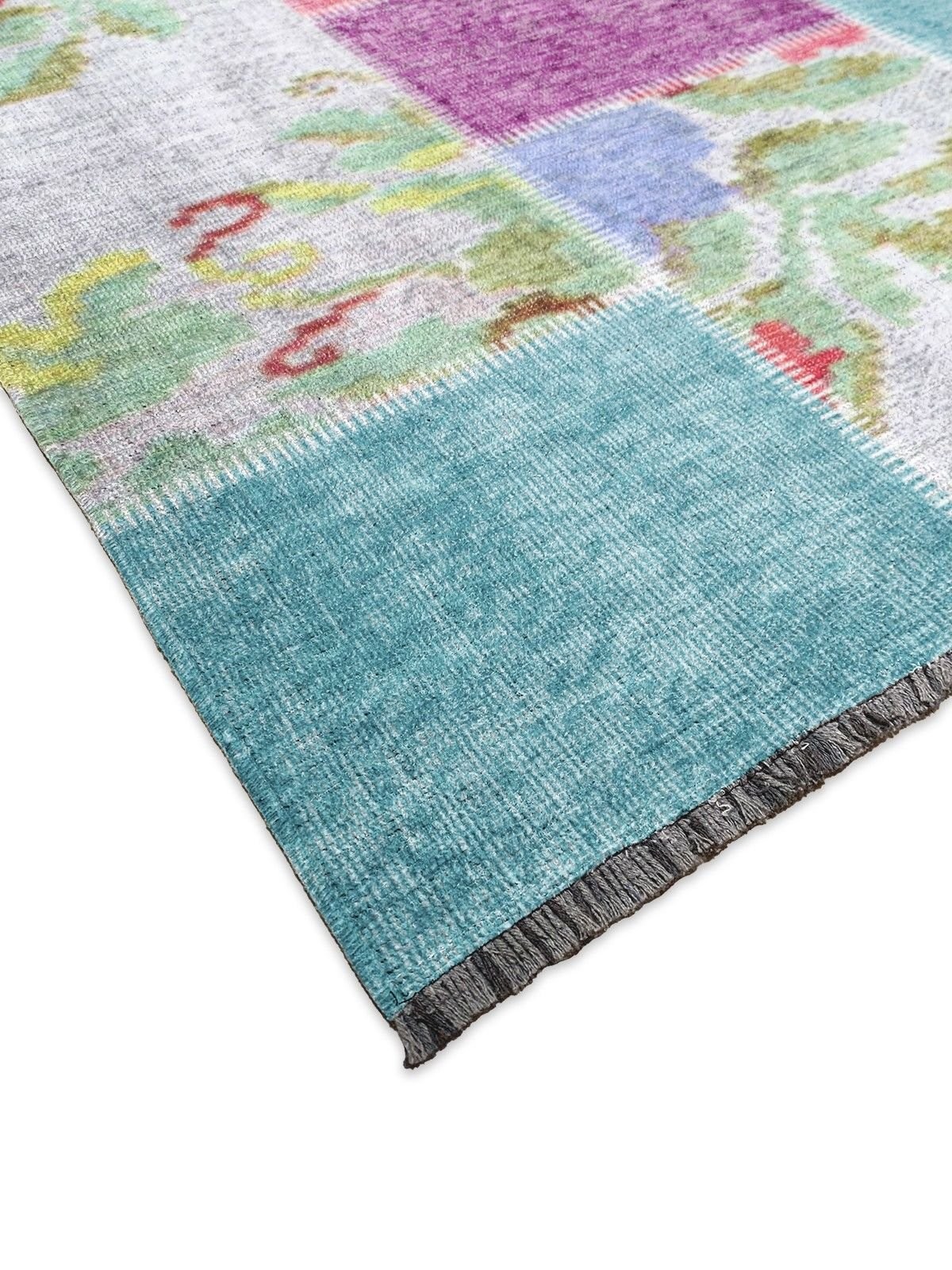 Montis Halı Mensis 27030 Gri Makine Dokuması Renkli Şönil Patchwork Karabağ Halı