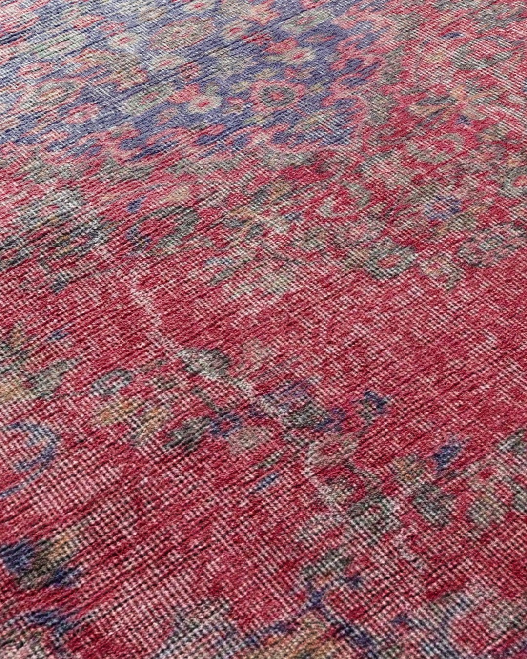 Montis Halı Hedera 19011 Kırmızı Dokuma Taban Eskitme Halı