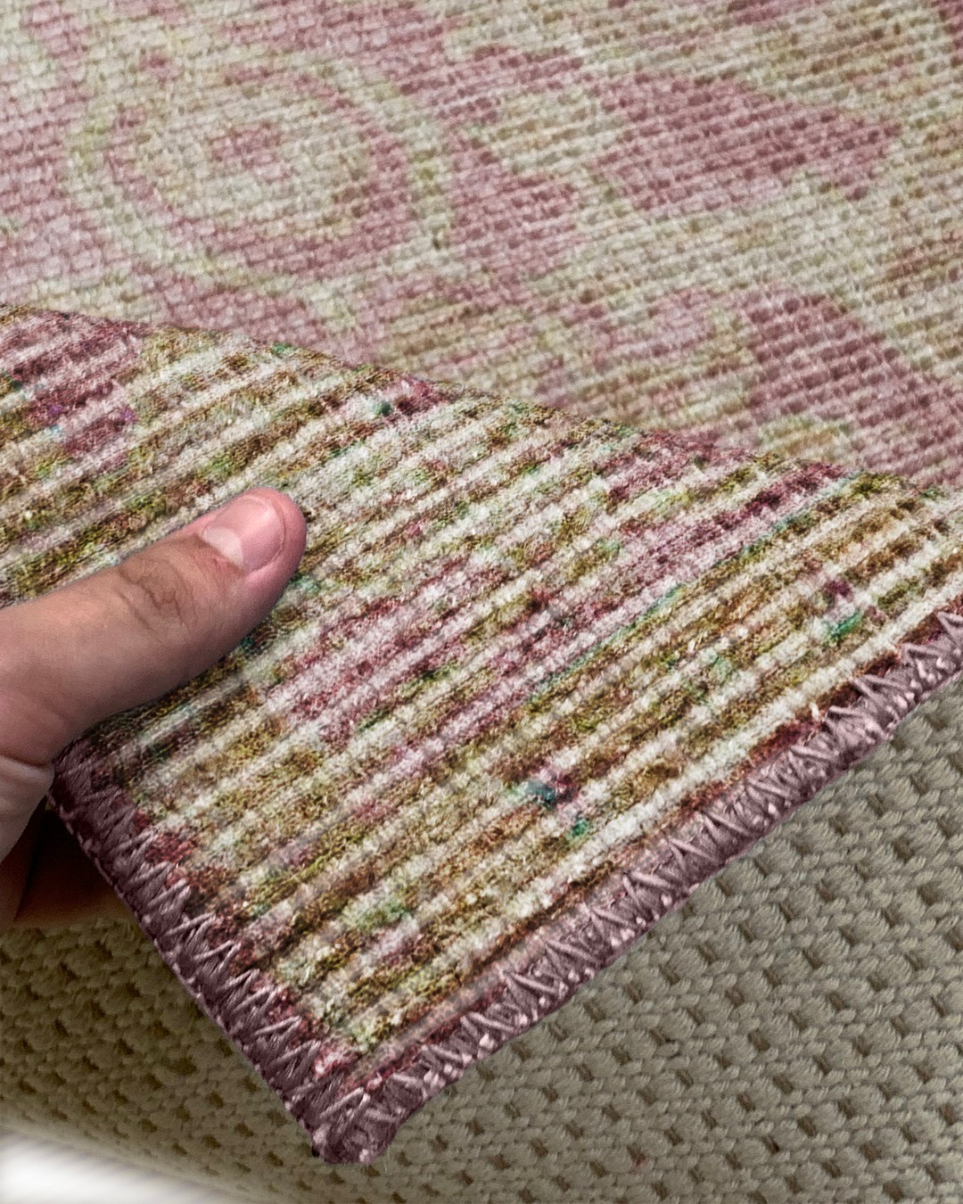 Montis Halı Lectio 950026 Pembe Vintage Kabartmalı Halı