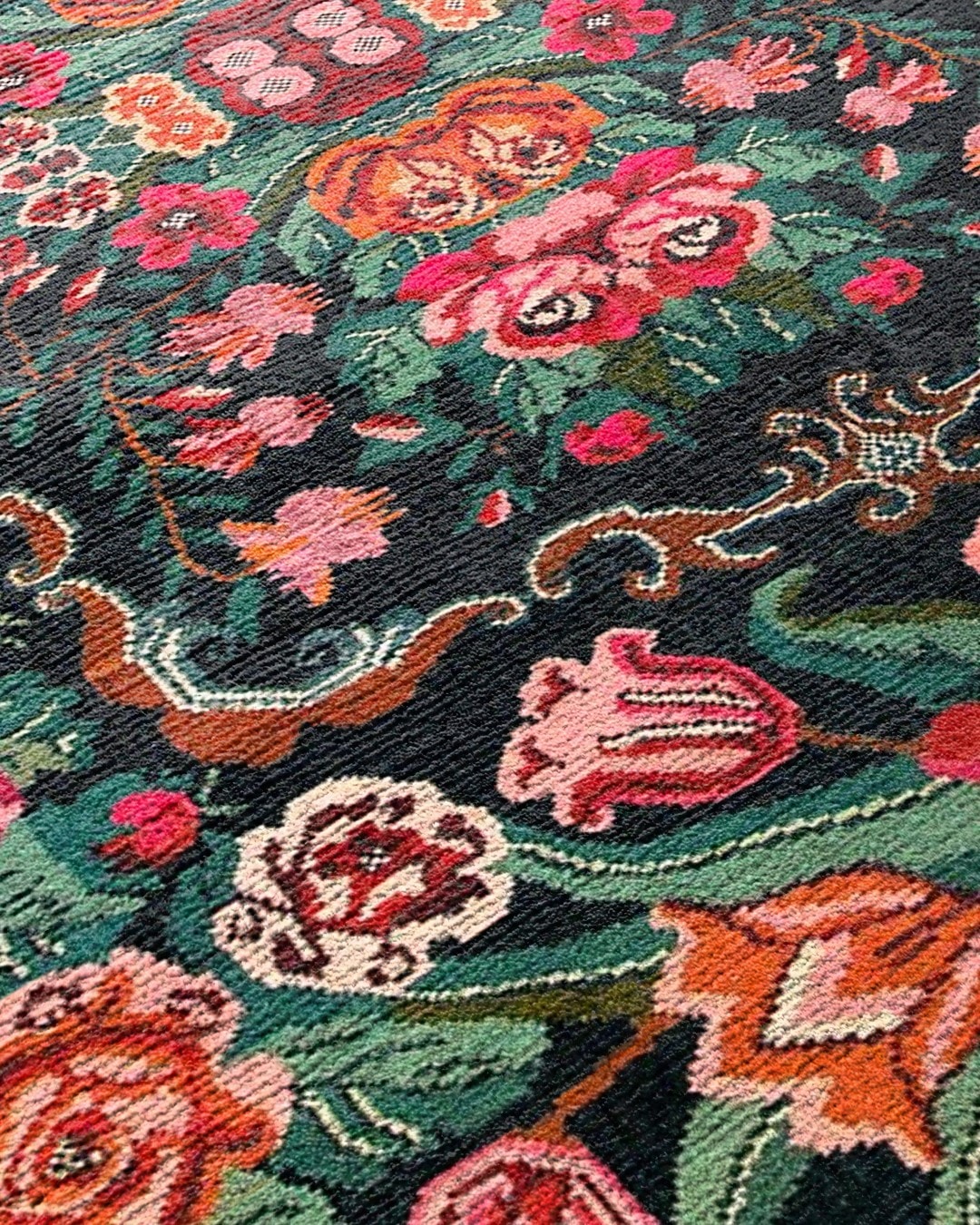 Montis Halı Diem 63020 Siyah Renkli Dokuma Taban Karabağ Halı - NUE0545