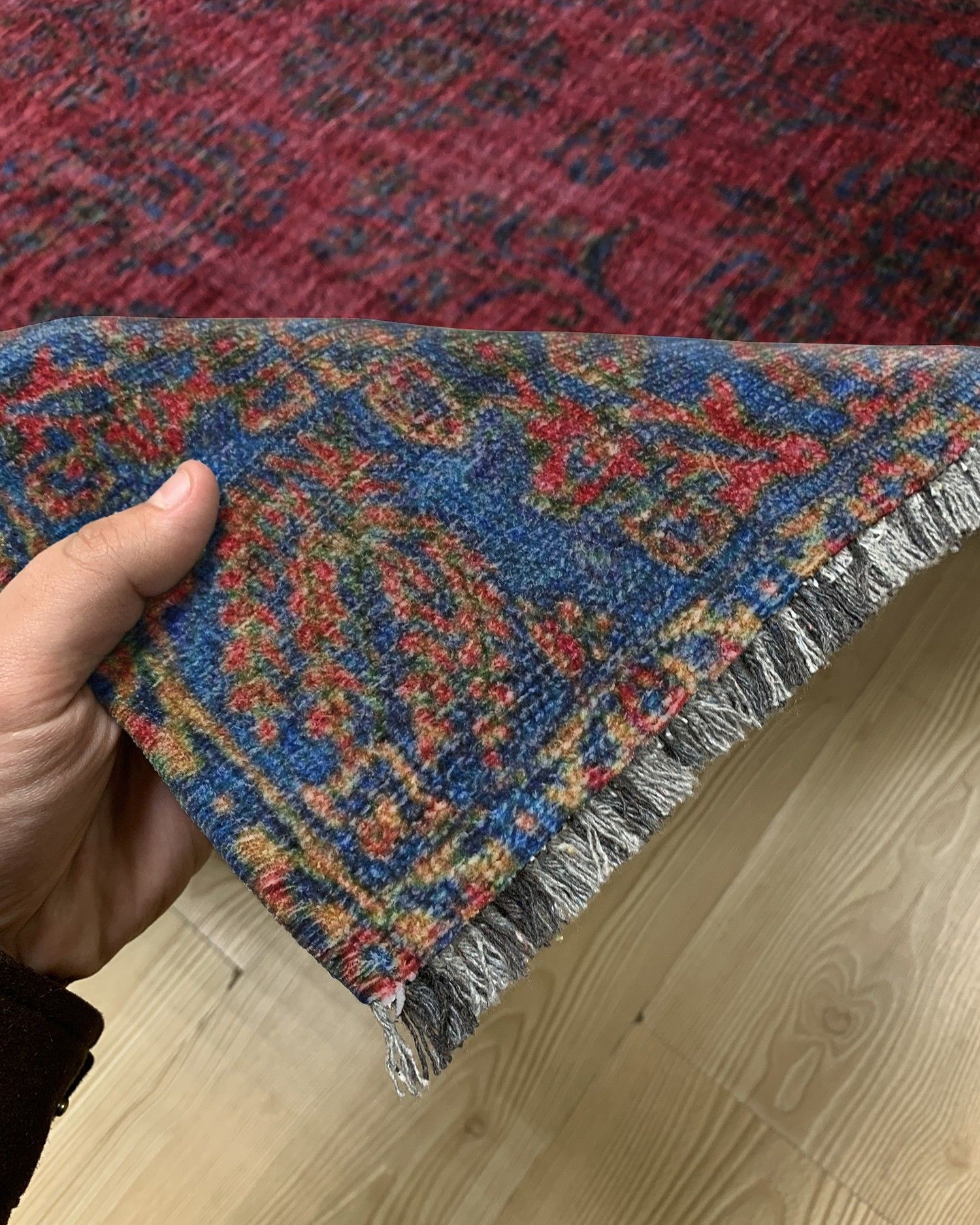 Montis Halı Hedera 19006 Mavi Bordo Şönil Dokuma Renkli Eskitme Makine Halısı