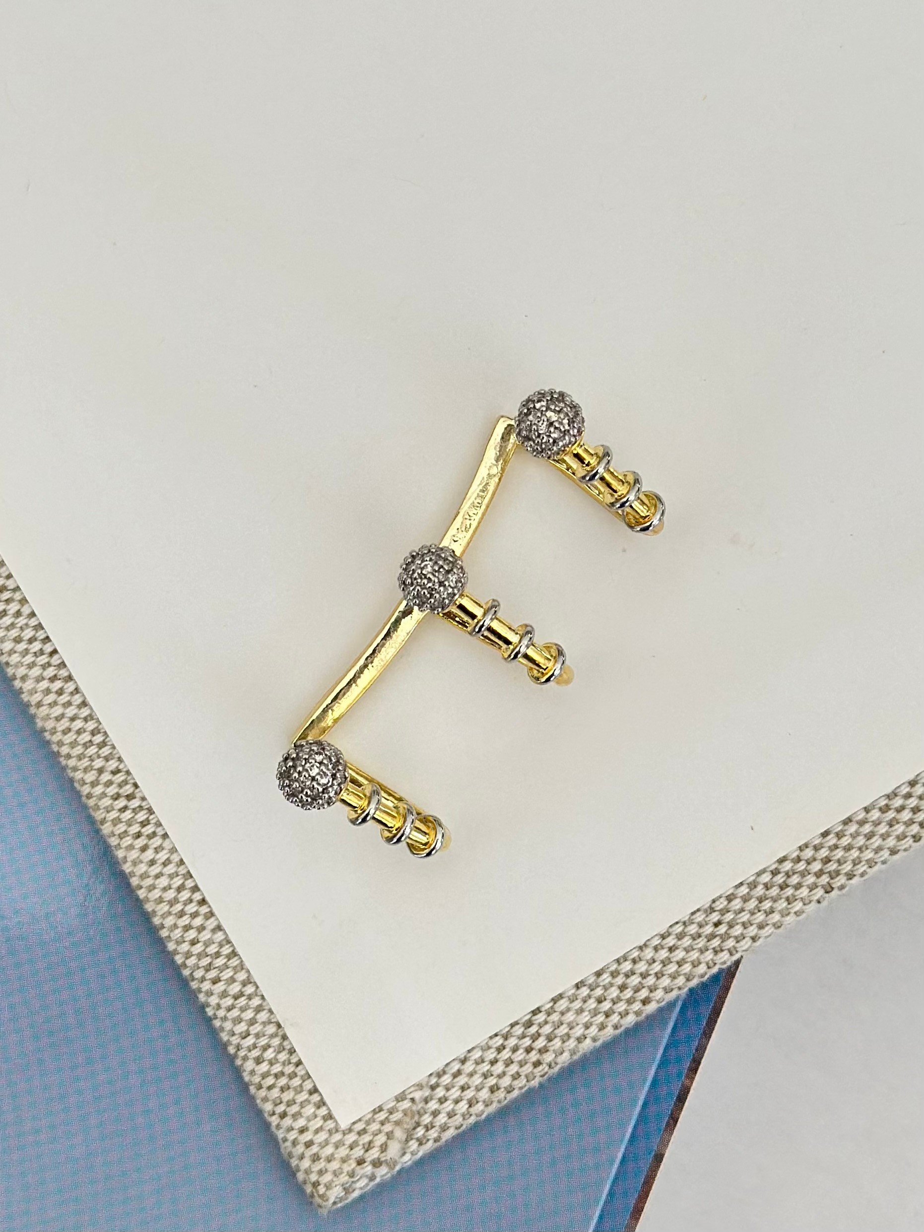 Topçuk Detay 3Lü Görünümlü Earcuff Küpe 