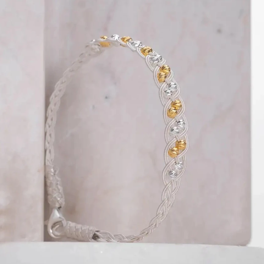 El Örgüsü 999 Ayar Saf Gümüş Kazaziye Bileklik - Gold Gümüş Boncuklu Model