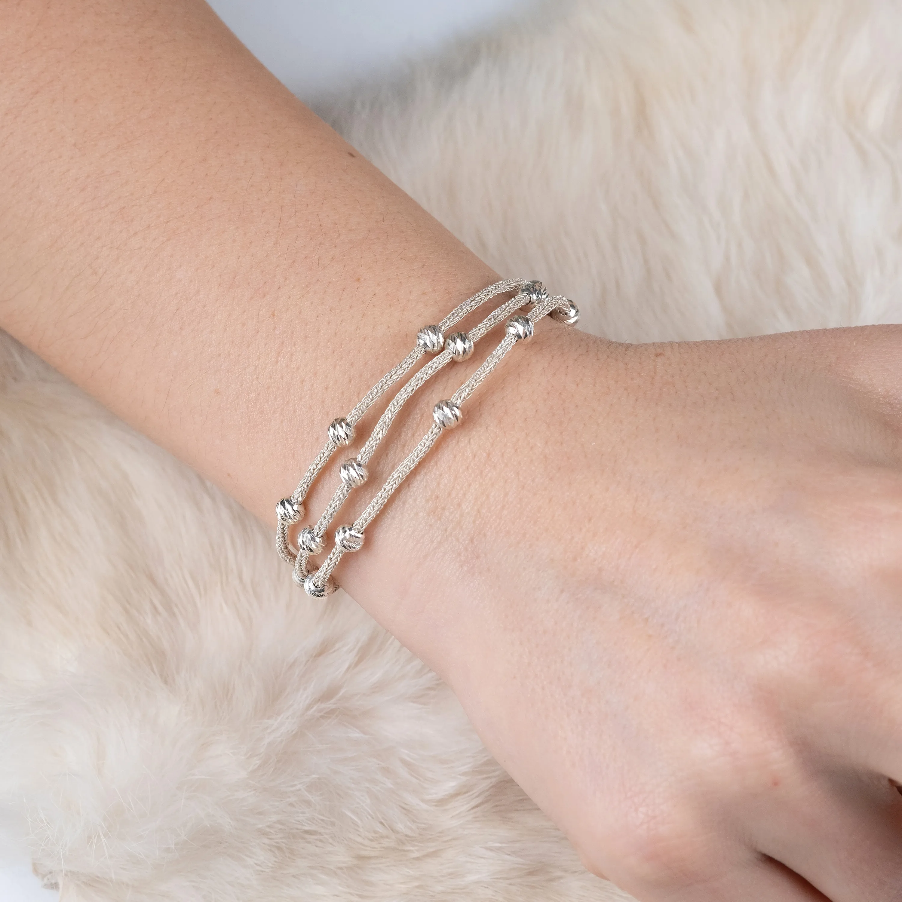 El Örgüsü 999 Ayar Saf Gümüş Kazaziye Bileklik - Gümüş Boncuklu Tasarım