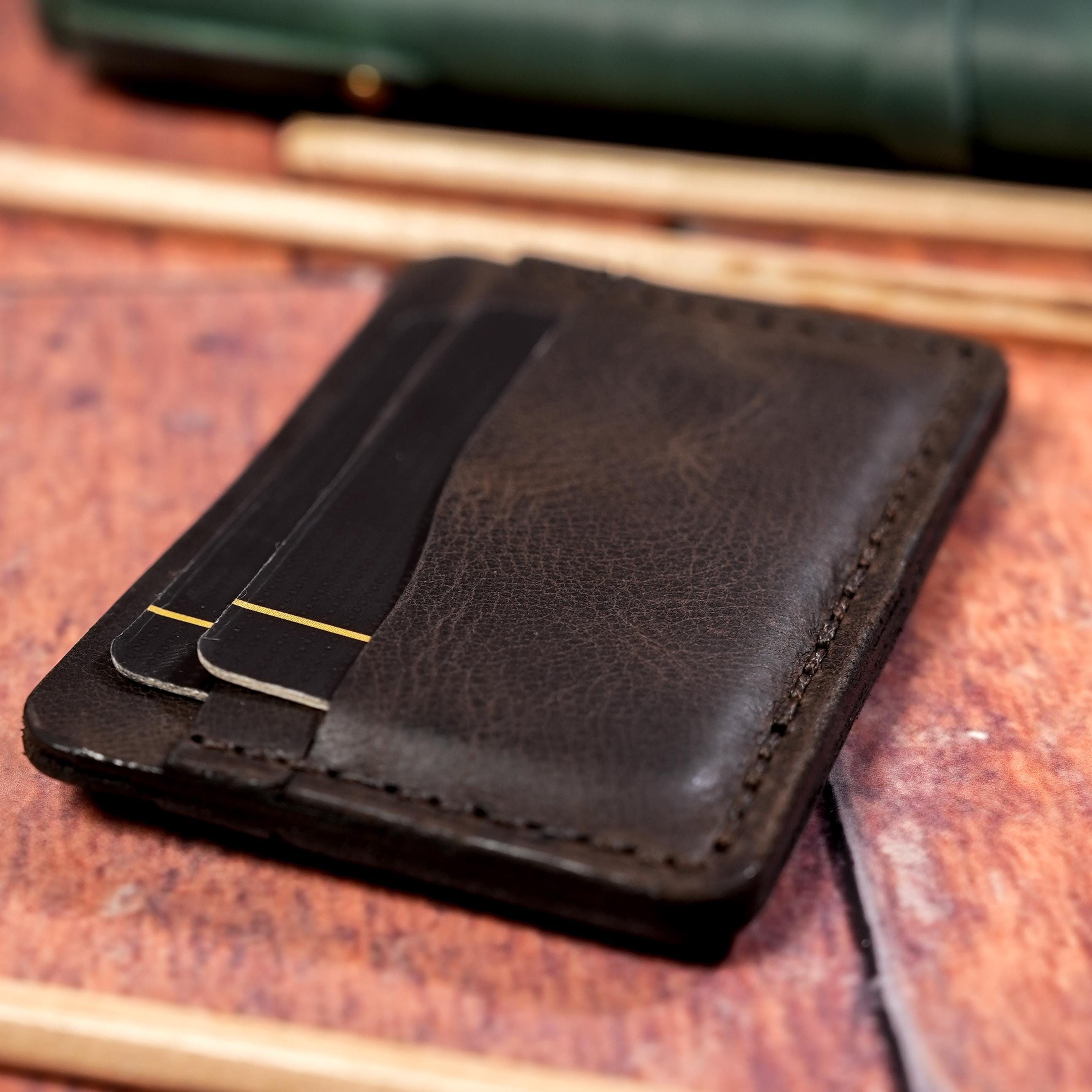 Card Holder - A minimalist Gift For Your Loved Ones - A Great Wallet And Card Holder That Will Reflect Your Style - Laser Engraving Free