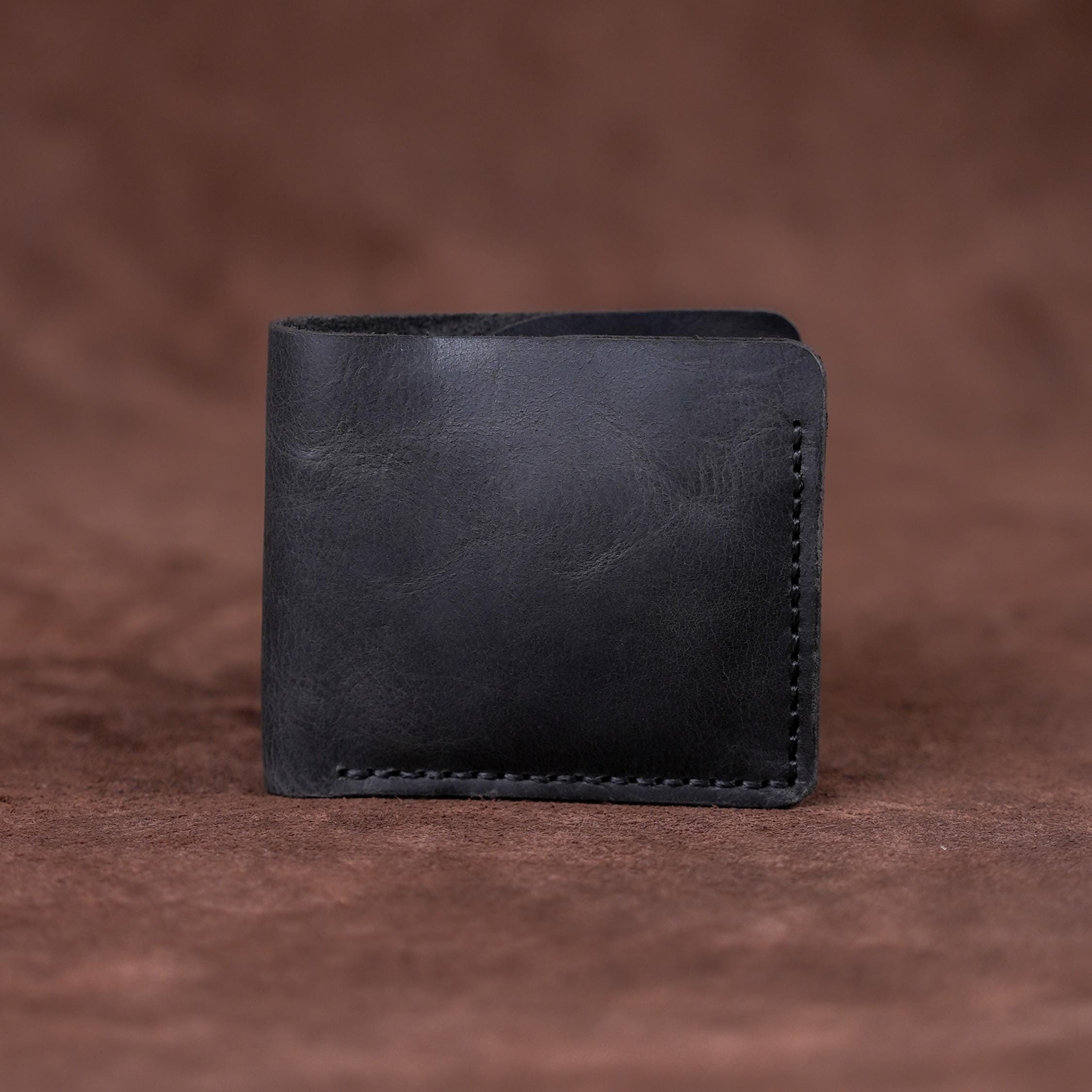 Classic Men&#39;s Wallet-A minimalist Gift For Your Loved Ones-A Great Wallet And Card Holder That Will Reflect Your Style-Laser Engraving Free