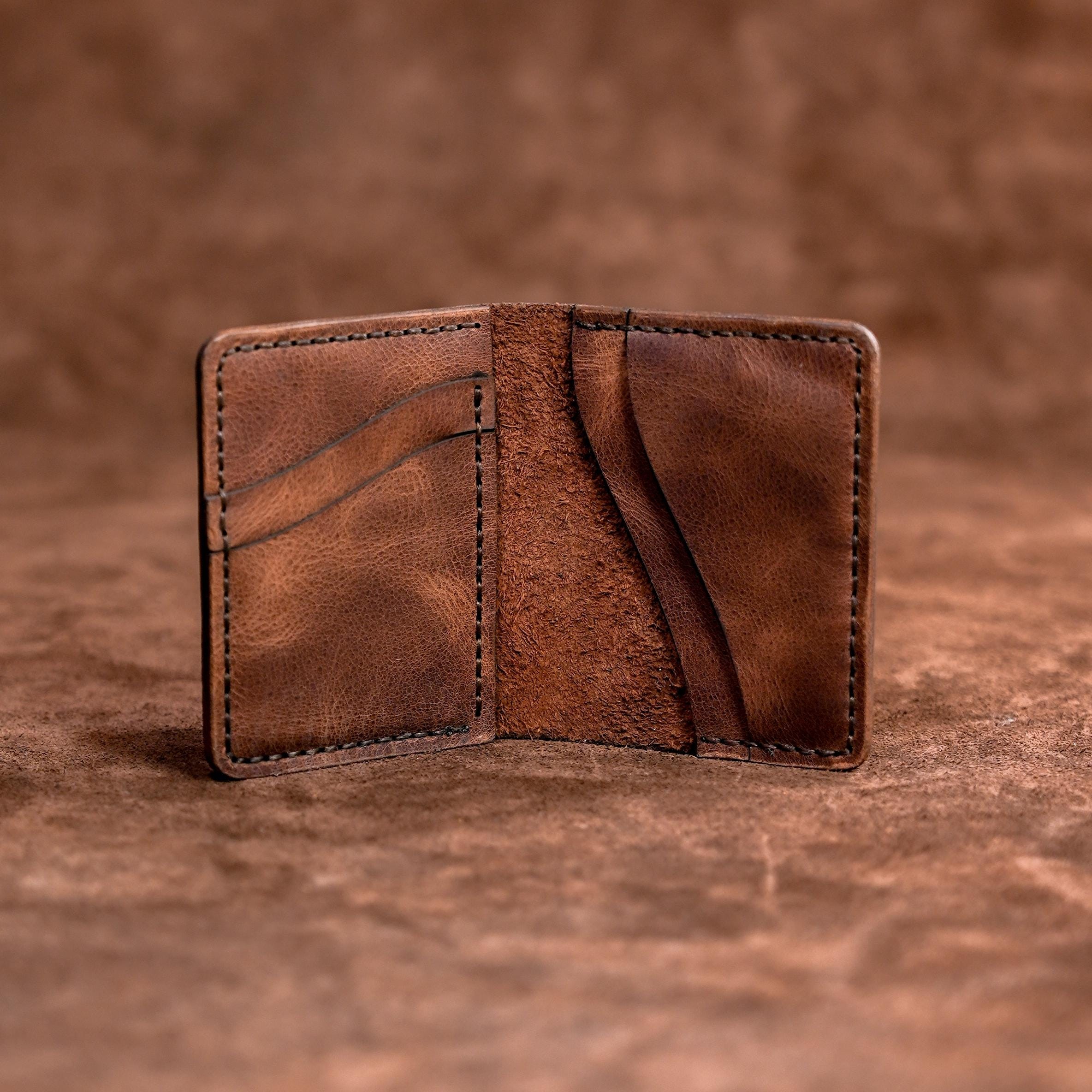 Classic Men&#39;s Wallet-A minimalist Gift For Your Loved Ones-A Great Wallet And Card Holder That Will Reflect Your Style-Laser Engraving Free