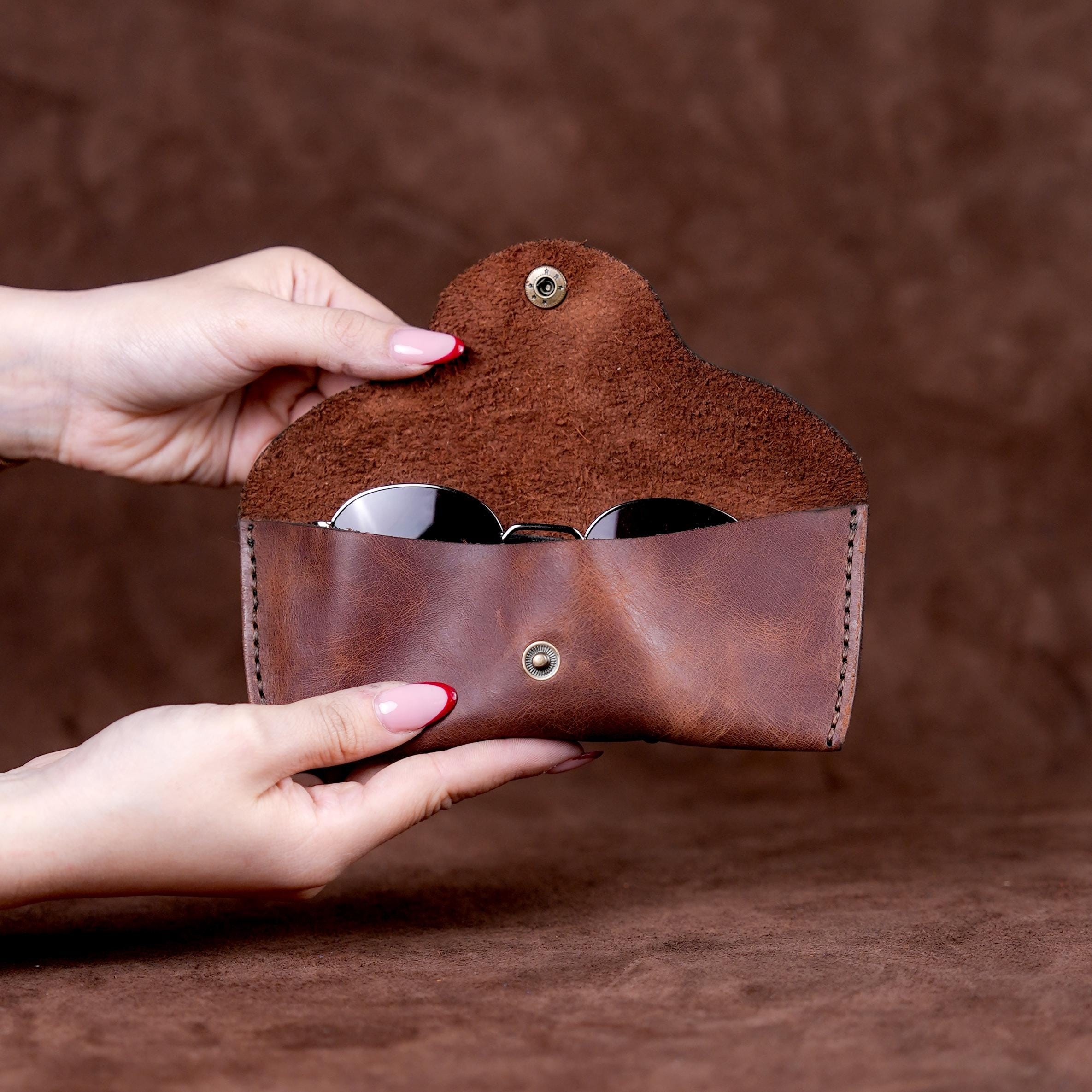 Sunglasses Case / Handmade Leather Sunnies Case / Sunglasses Holder / Full Grain Leather Glasses Sleeve / Ray Ban Case  / Genuine Leather