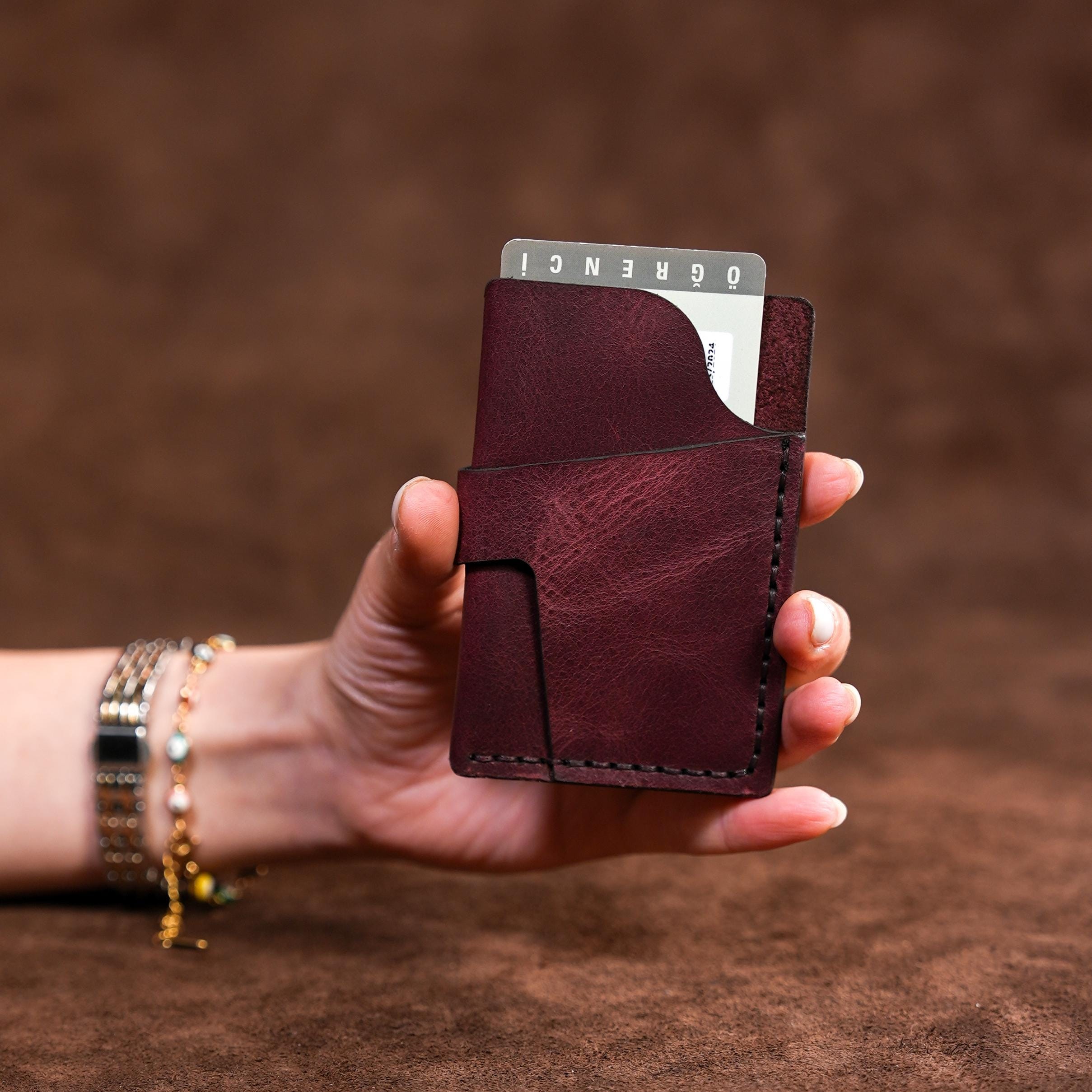 Card Holder I A minimalist Gift For Your Loved Ones I A Great Wallet And Card Holder That Will Reflect Your Style I Laser Engraving Free