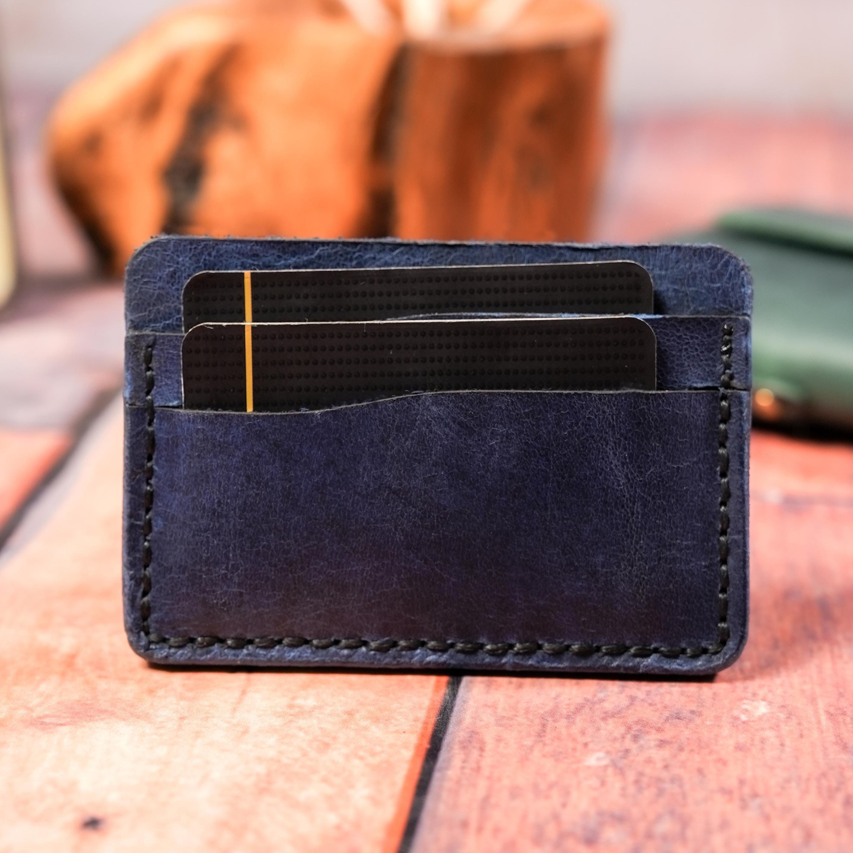 Card Holder - A minimalist Gift For Your Loved Ones - A Great Wallet And Card Holder That Will Reflect Your Style - Laser Engraving Free