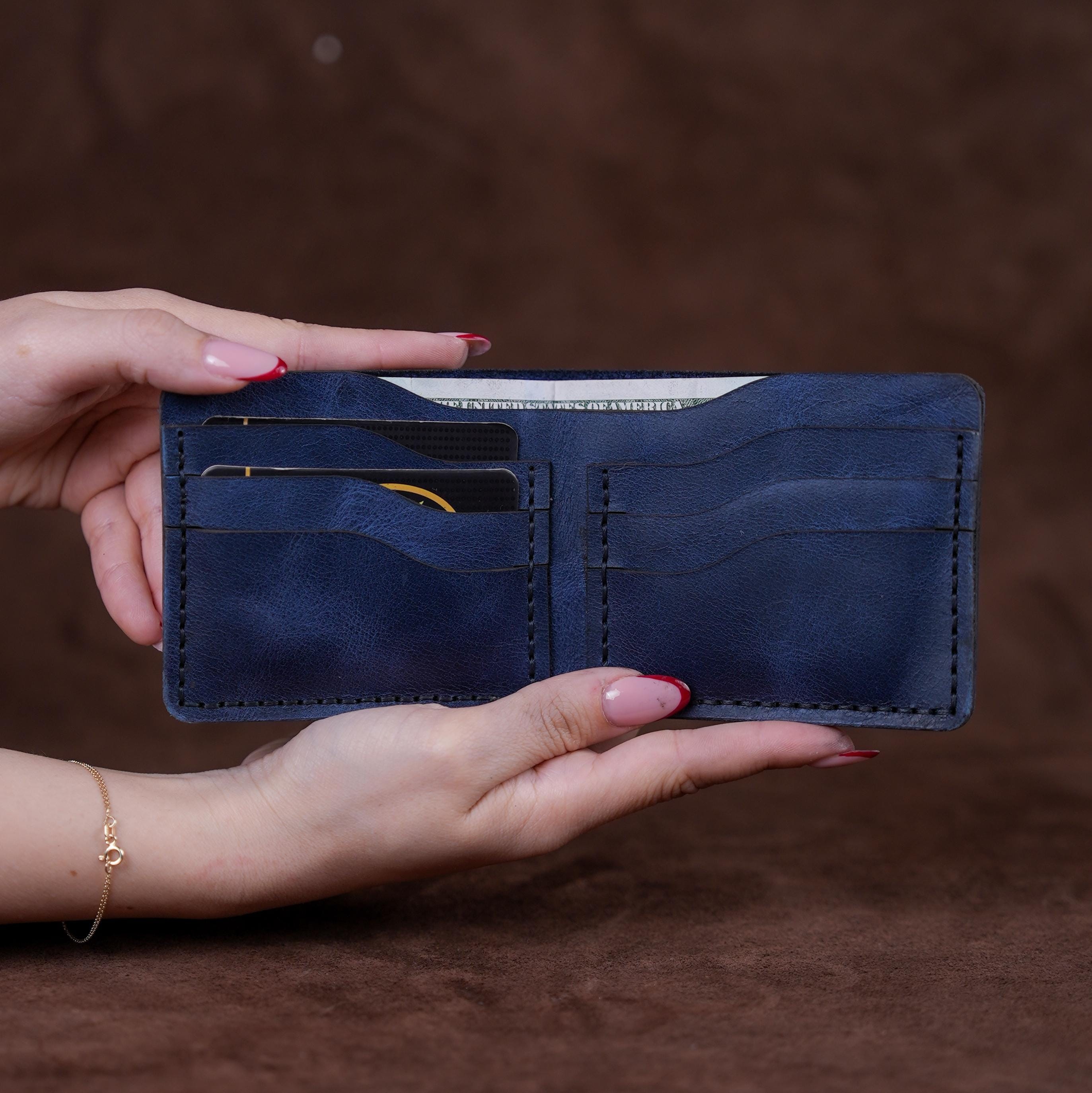 Classic Men&#39;s Wallet-A minimalist Gift For Your Loved Ones-A Great Wallet And Card Holder That Will Reflect Your Style-Laser Engraving Free