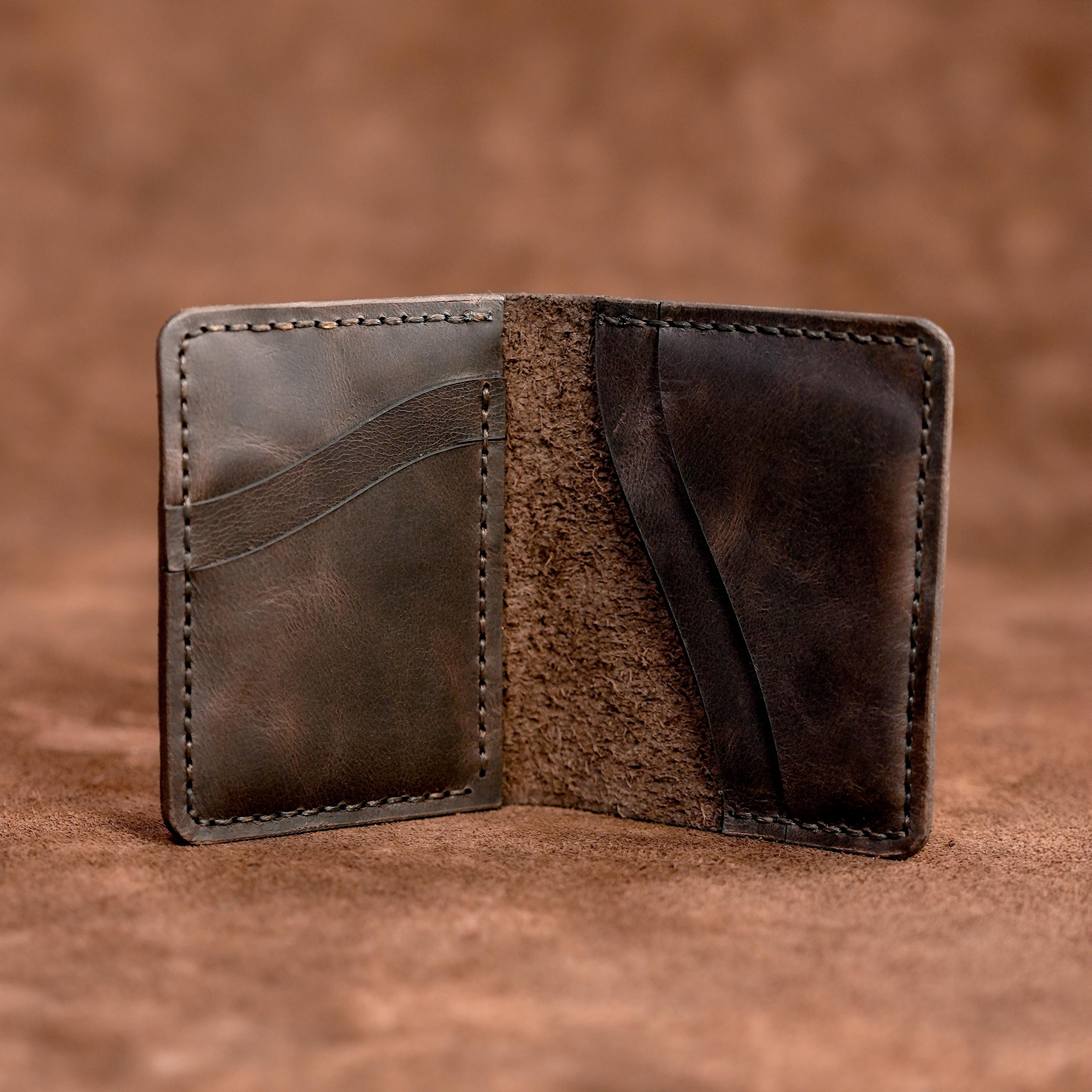 Classic Men&#39;s Wallet-A minimalist Gift For Your Loved Ones-A Great Wallet And Card Holder That Will Reflect Your Style-Laser Engraving Free