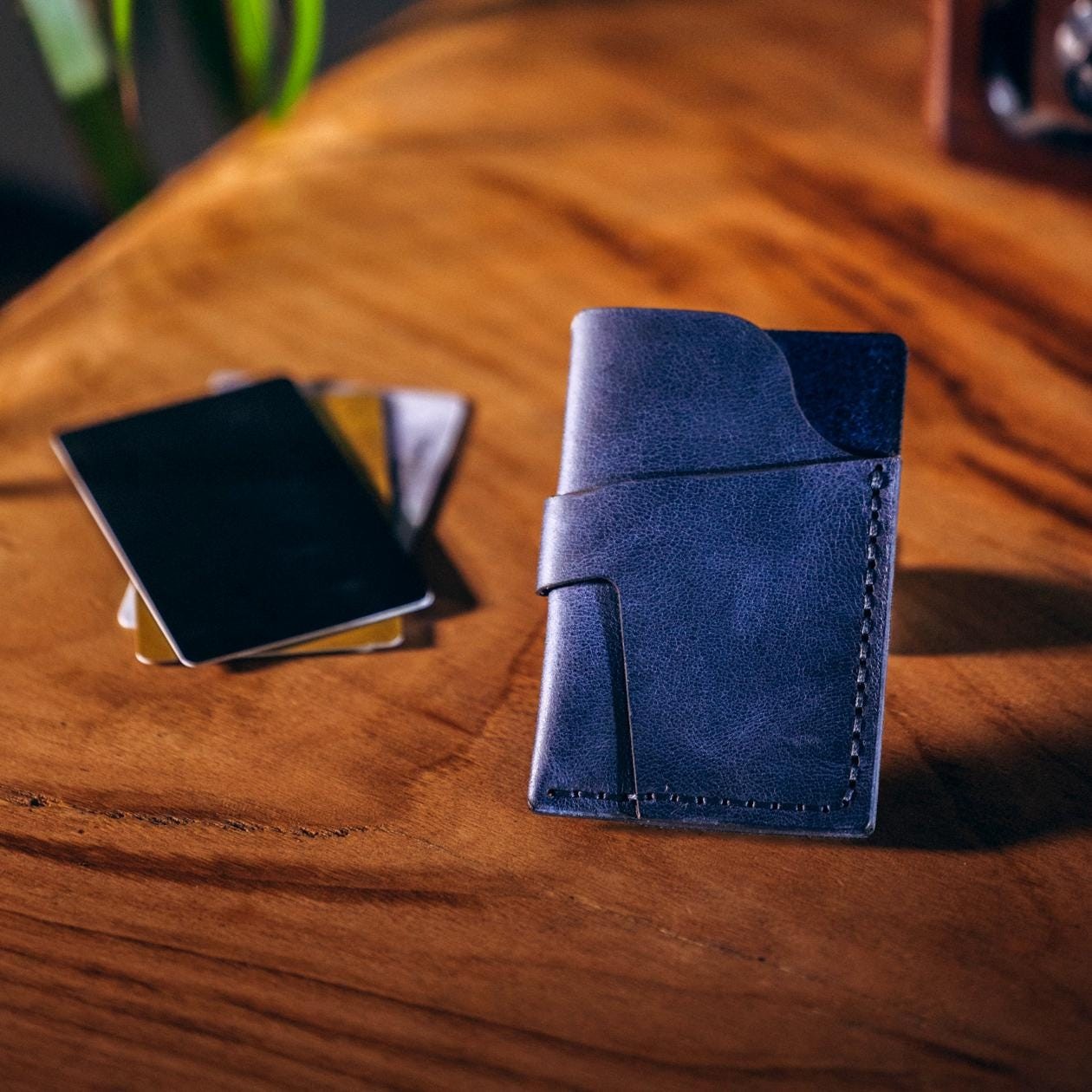 Card Holder I A minimalist Gift For Your Loved Ones I A Great Wallet And Card Holder That Will Reflect Your Style I Laser Engraving Free