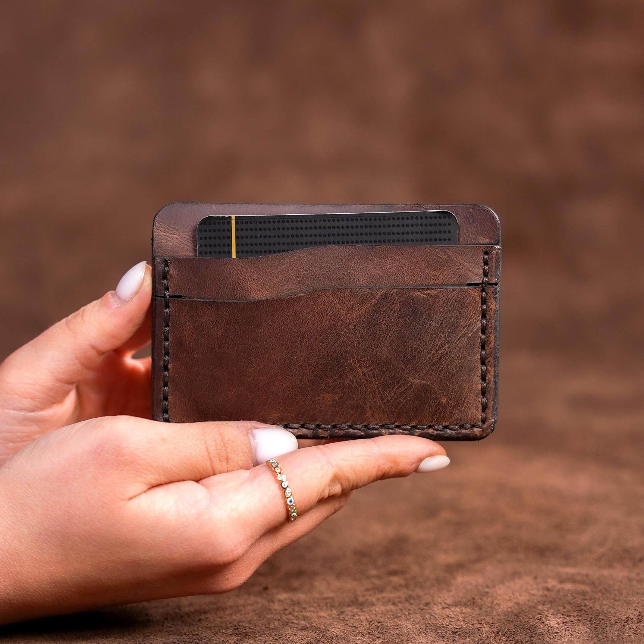 Card Holder - A minimalist Gift For Your Loved Ones - A Great Wallet And Card Holder That Will Reflect Your Style - Laser Engraving Free
