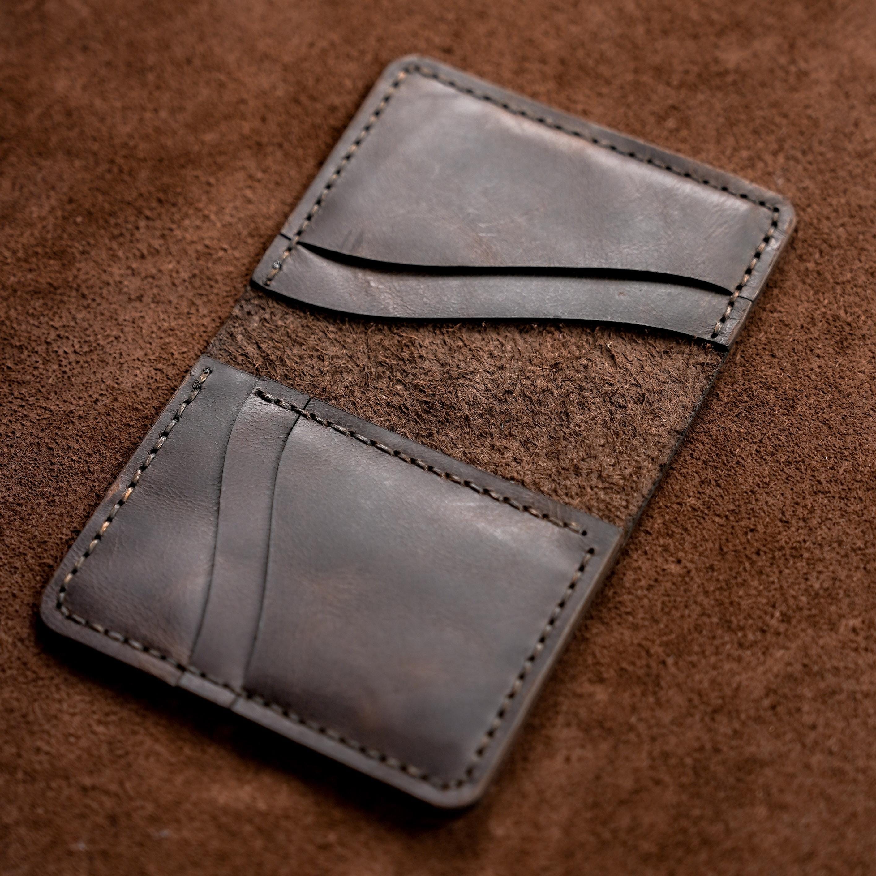 Classic Men&#39;s Wallet-A minimalist Gift For Your Loved Ones-A Great Wallet And Card Holder That Will Reflect Your Style-Laser Engraving Free