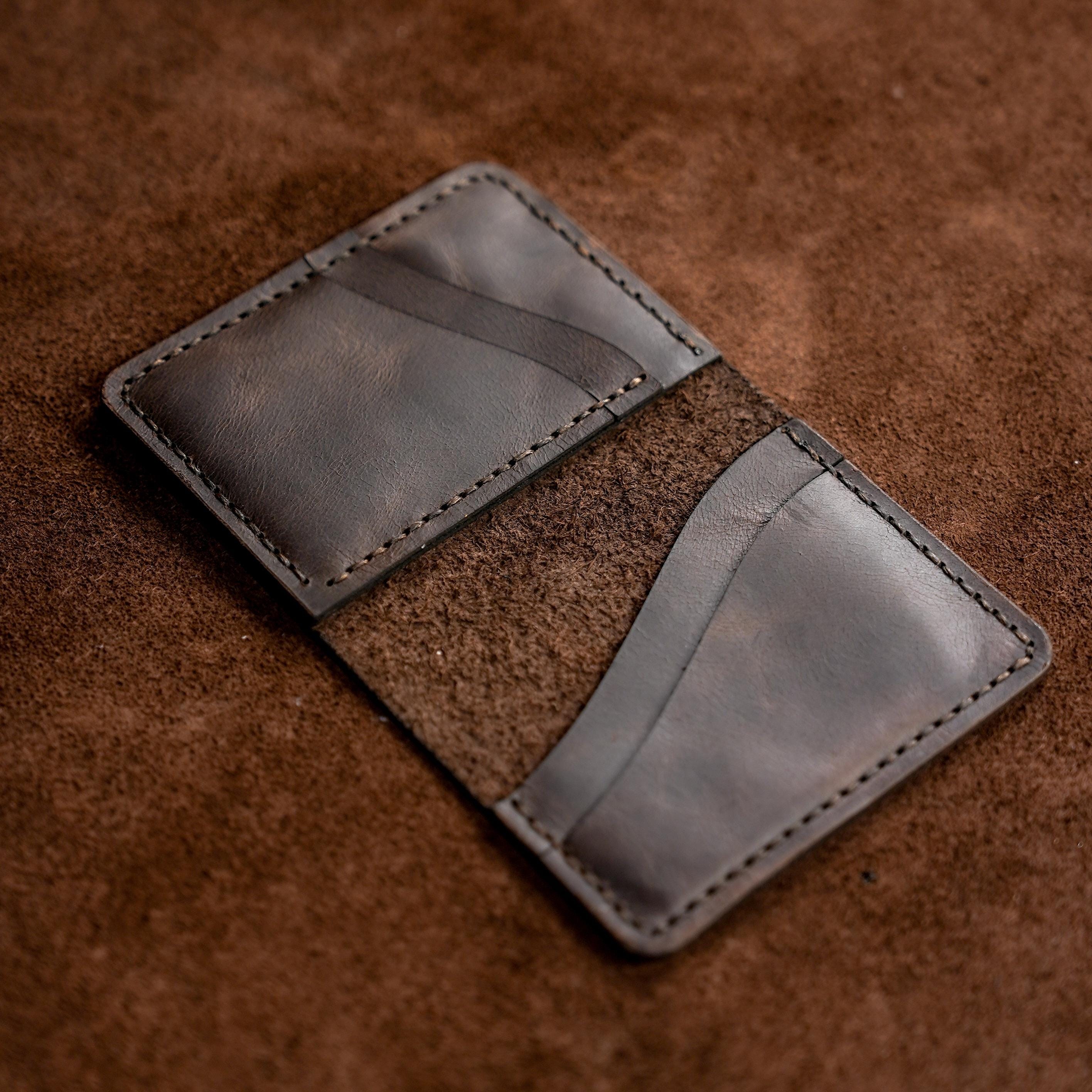 Classic Men&#39;s Wallet-A minimalist Gift For Your Loved Ones-A Great Wallet And Card Holder That Will Reflect Your Style-Laser Engraving Free