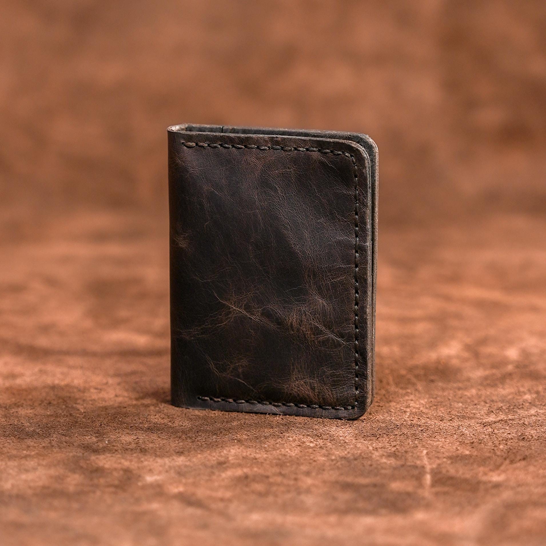 Classic Men&#39;s Wallet-A minimalist Gift For Your Loved Ones-A Great Wallet And Card Holder That Will Reflect Your Style-Laser Engraving Free