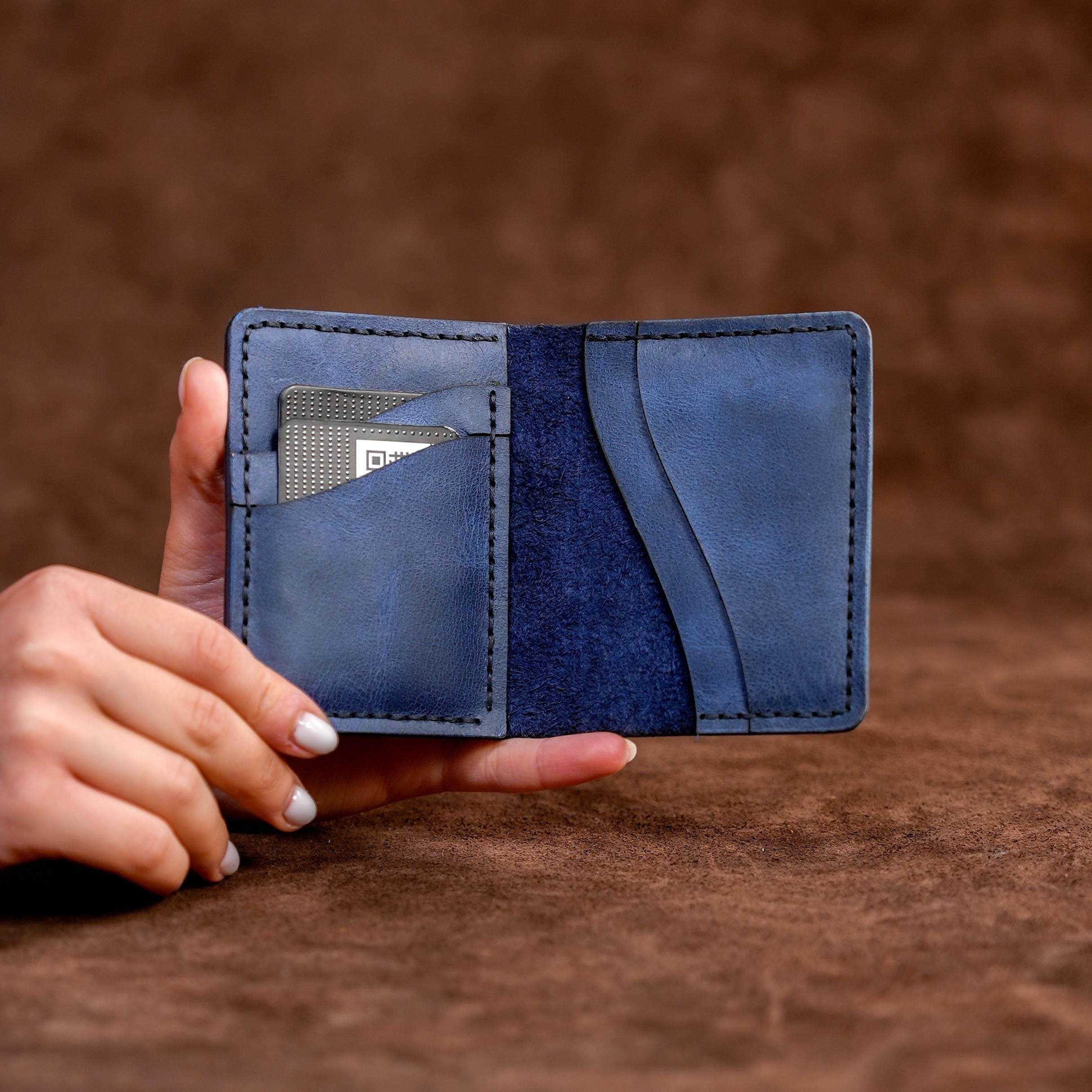 Classic Men&#39;s Wallet-A minimalist Gift For Your Loved Ones-A Great Wallet And Card Holder That Will Reflect Your Style-Laser Engraving Free