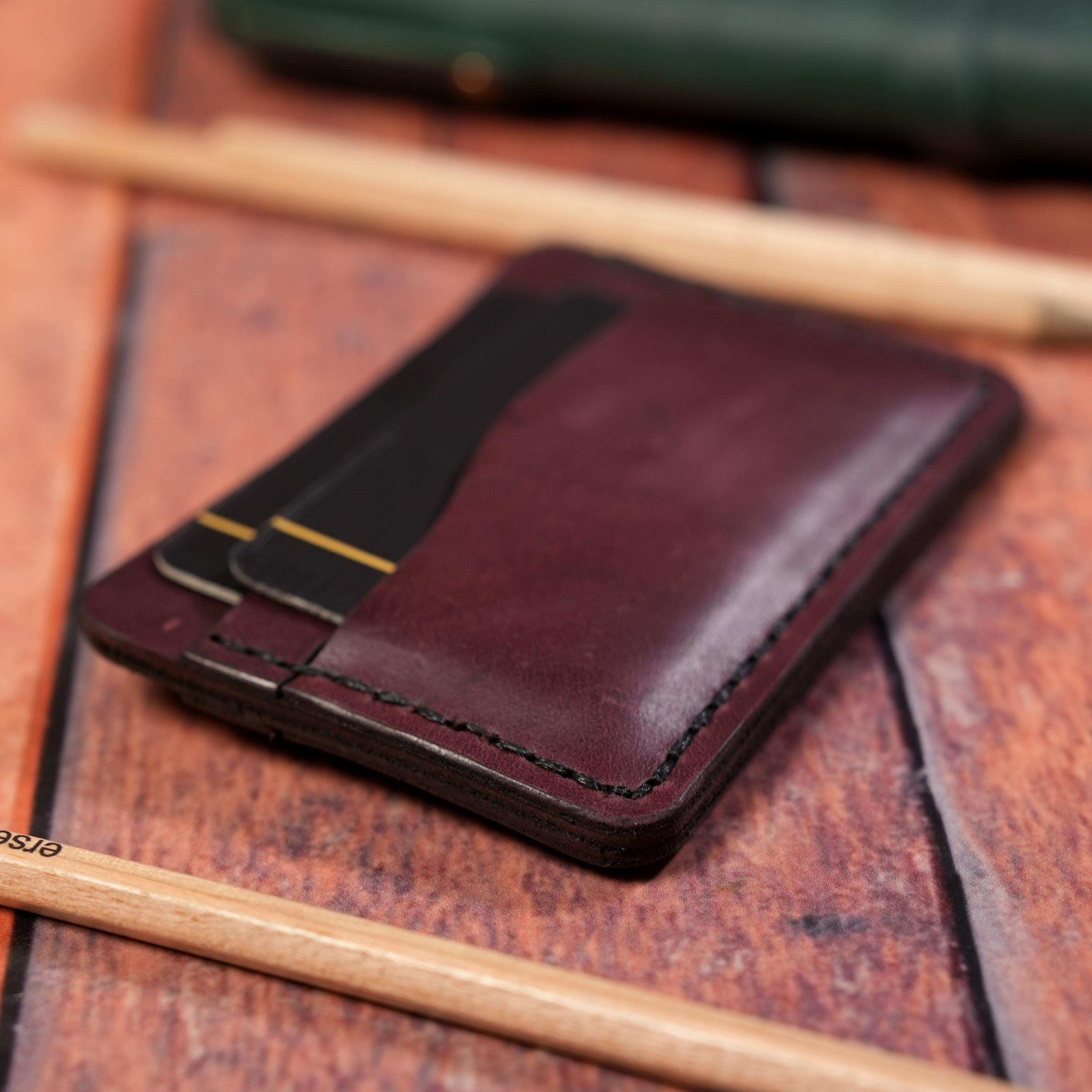 Card Holder - A minimalist Gift For Your Loved Ones - A Great Wallet And Card Holder That Will Reflect Your Style - Laser Engraving Free
