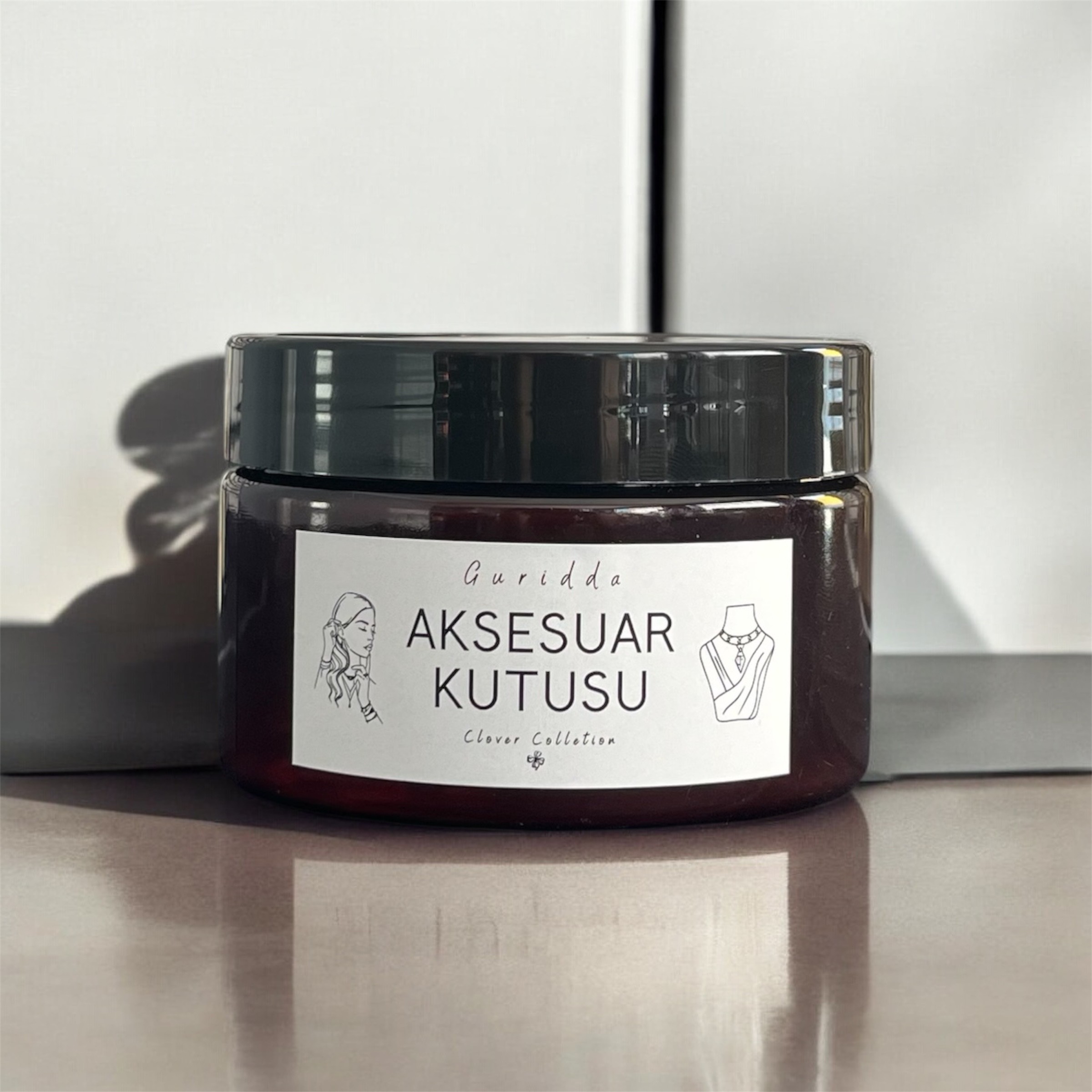 Aksesuar Kutusu Etiketli Amber Düzenleyici Yatay Kutu Mika Plastik 250 Ml