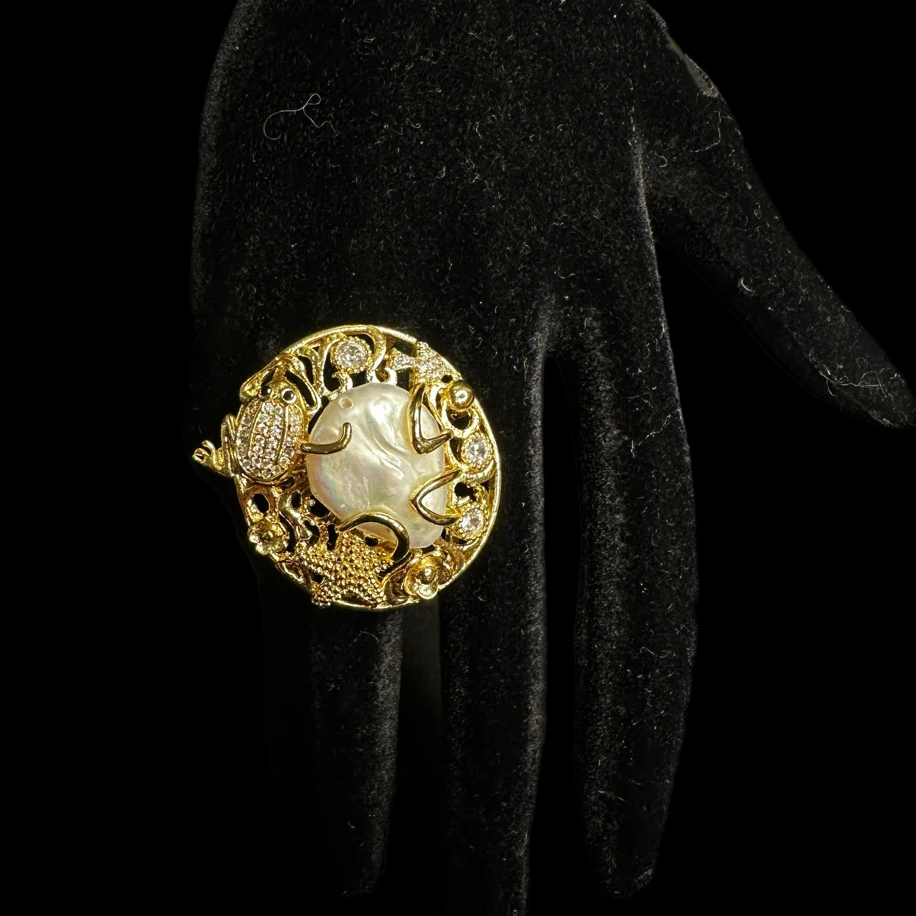 Doğal inci Gold kaplama taş detaylı yüzük