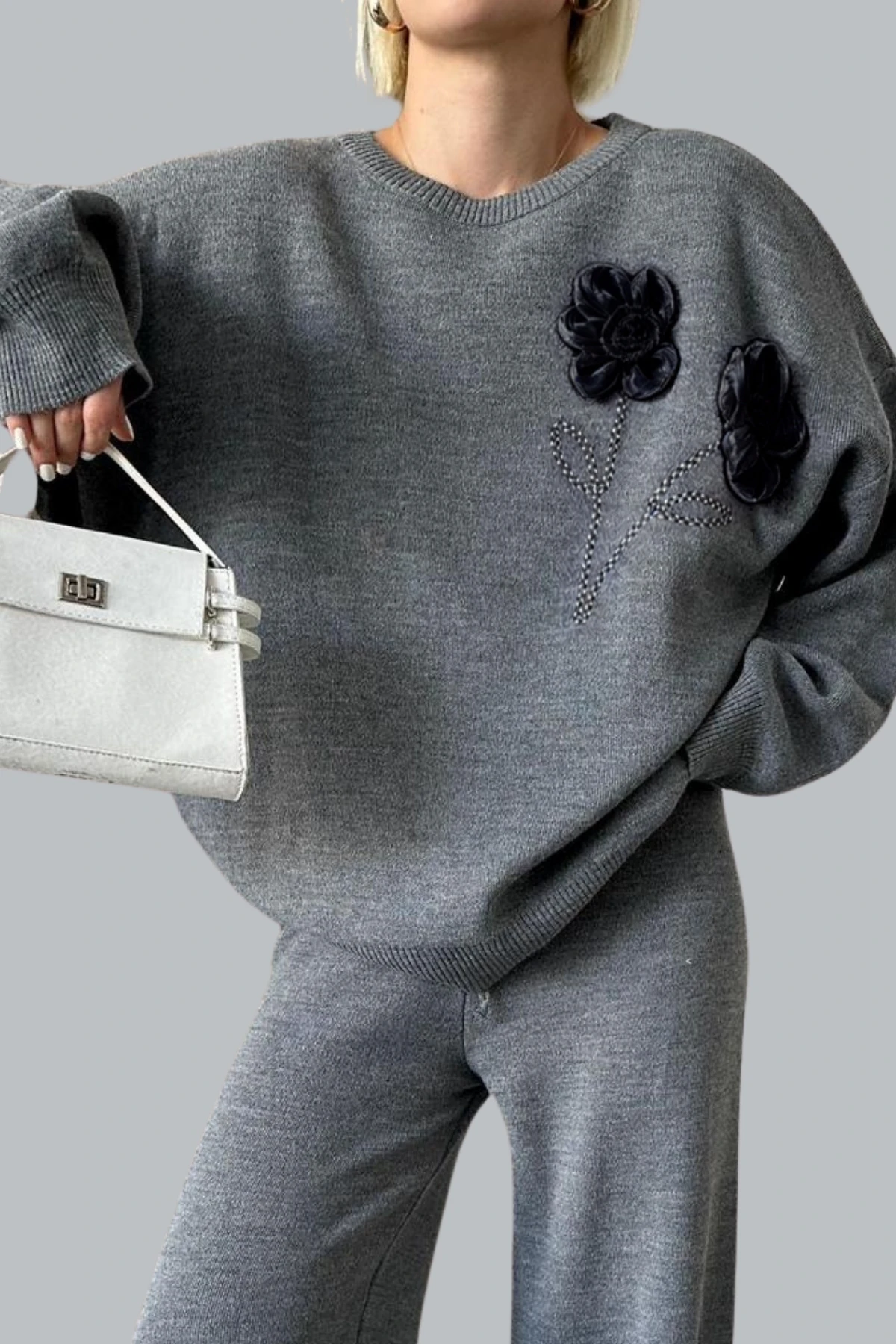 Kadın Gül Detaylı Kazak Pantolon Alt Üst İkili Triko Takım