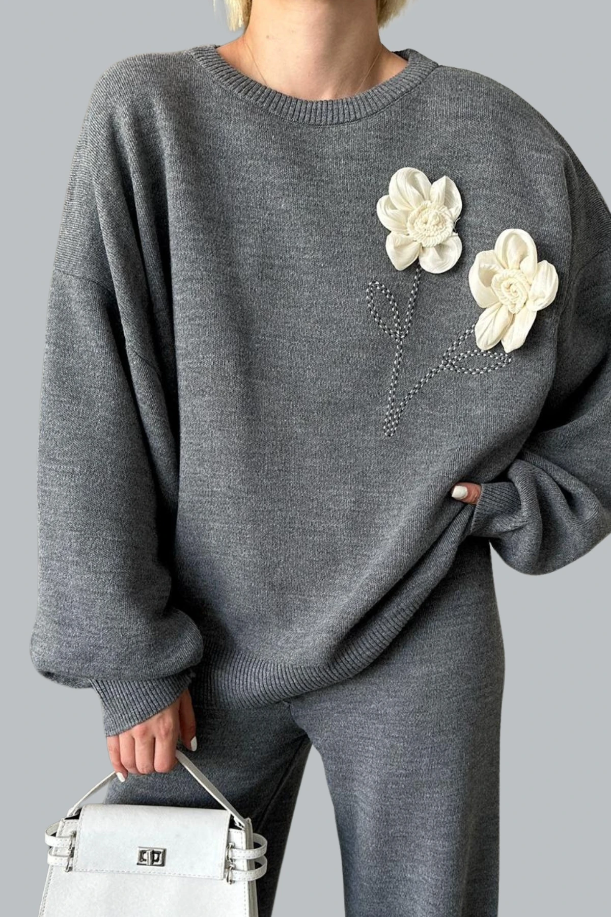 Kadın Gül Detaylı Kazak Pantolon Alt Üst İkili Triko Takım