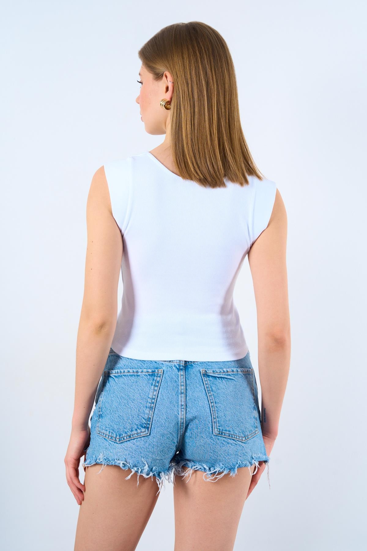 V Yakalı Kolsuz Body