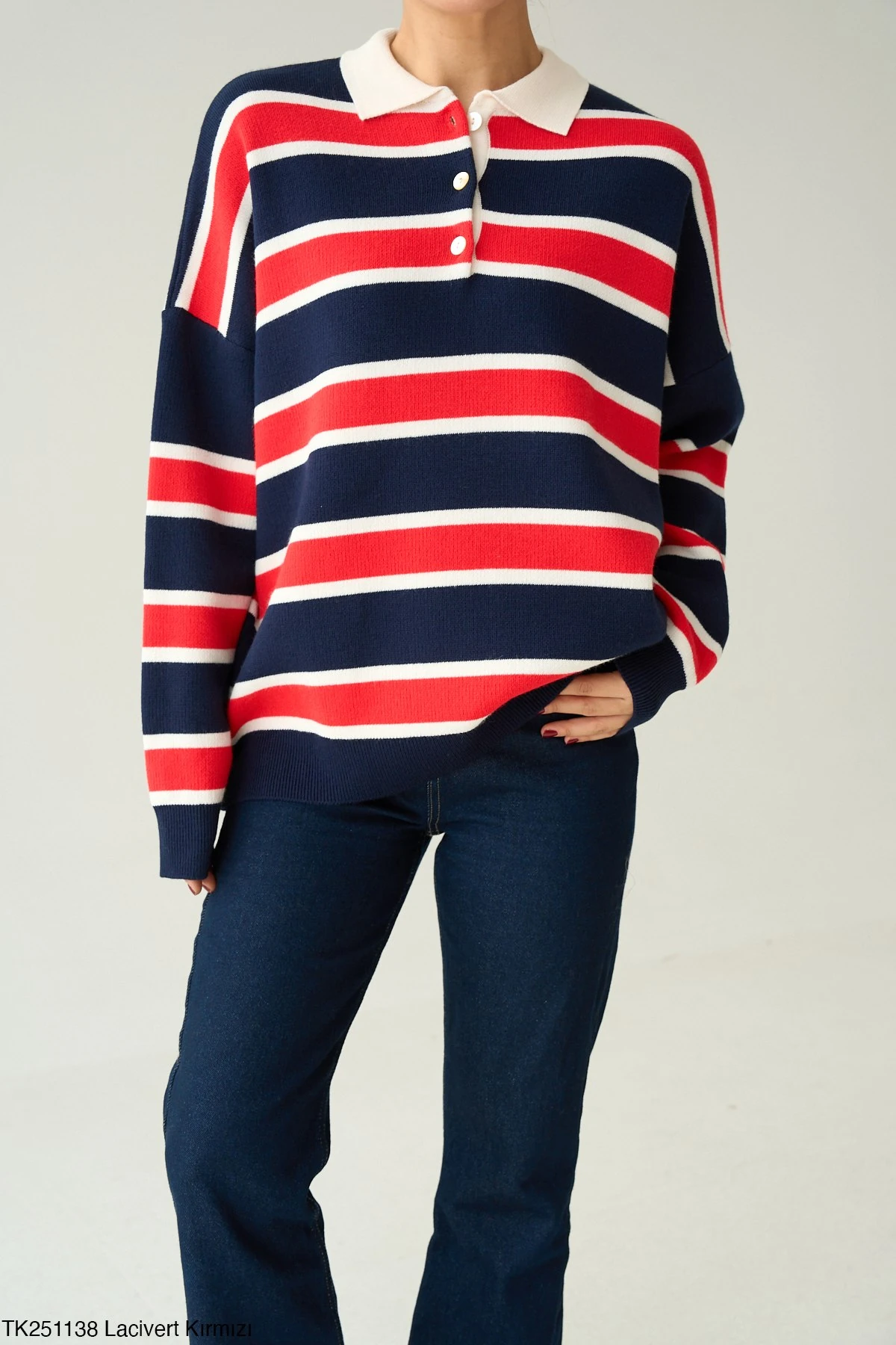 Düğmeli Çizgili Kazak main variant image