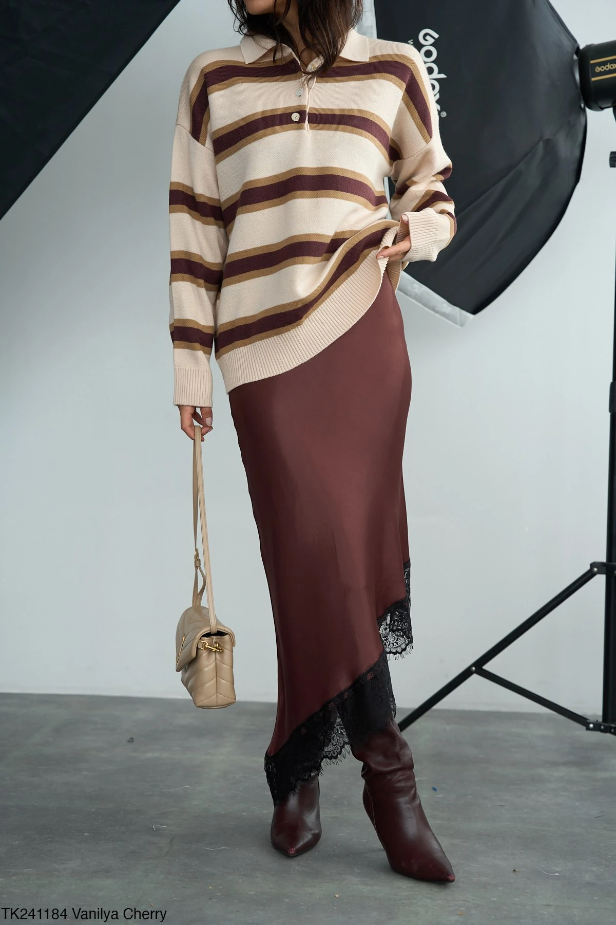 Polo Yaka Uzun Kol Kazak main variant image