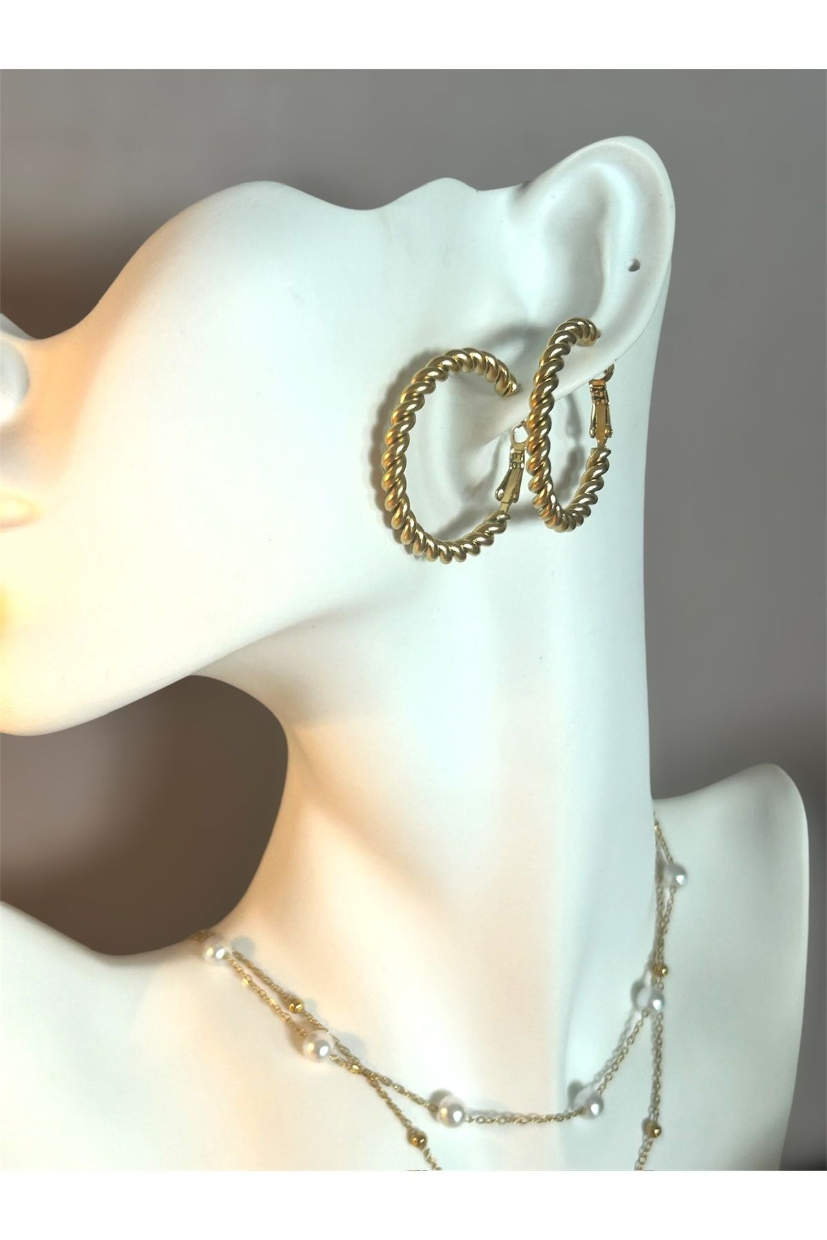 Burgu Model Gold Renk Çelik Halka Küpe