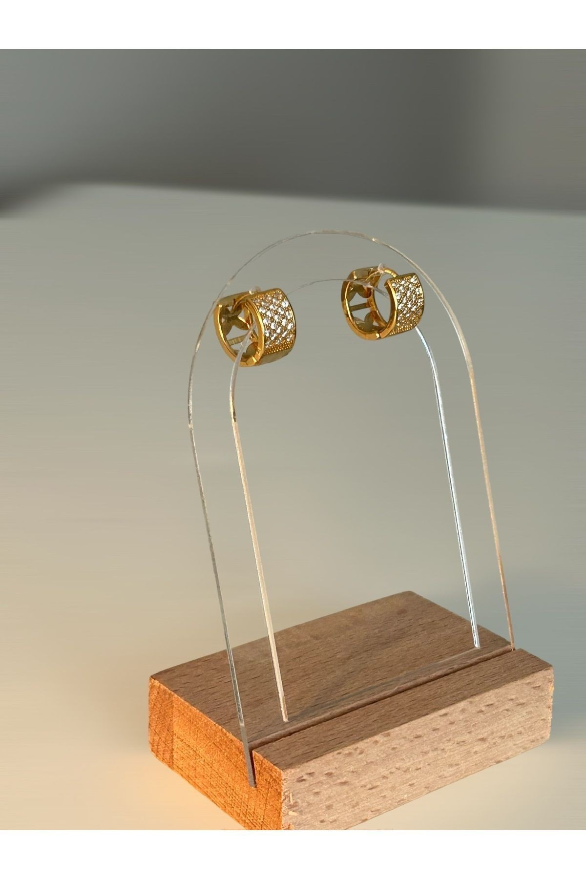 Gold Klipsli Çelik Küpe