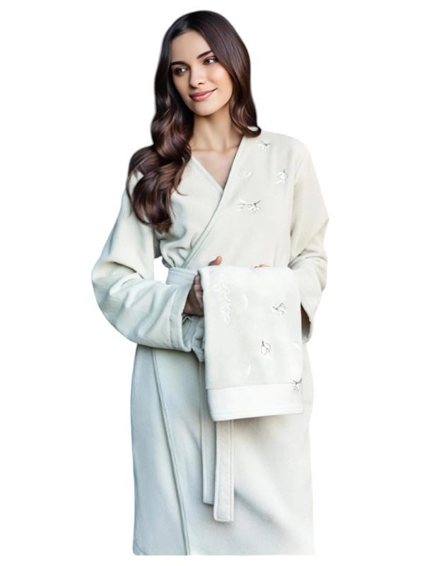 Özdilek White Sakura Kadife Kadın Bornoz Seti – %100 Pamuk, Nakışlı, Şık Hediye Kutulu - L/XL