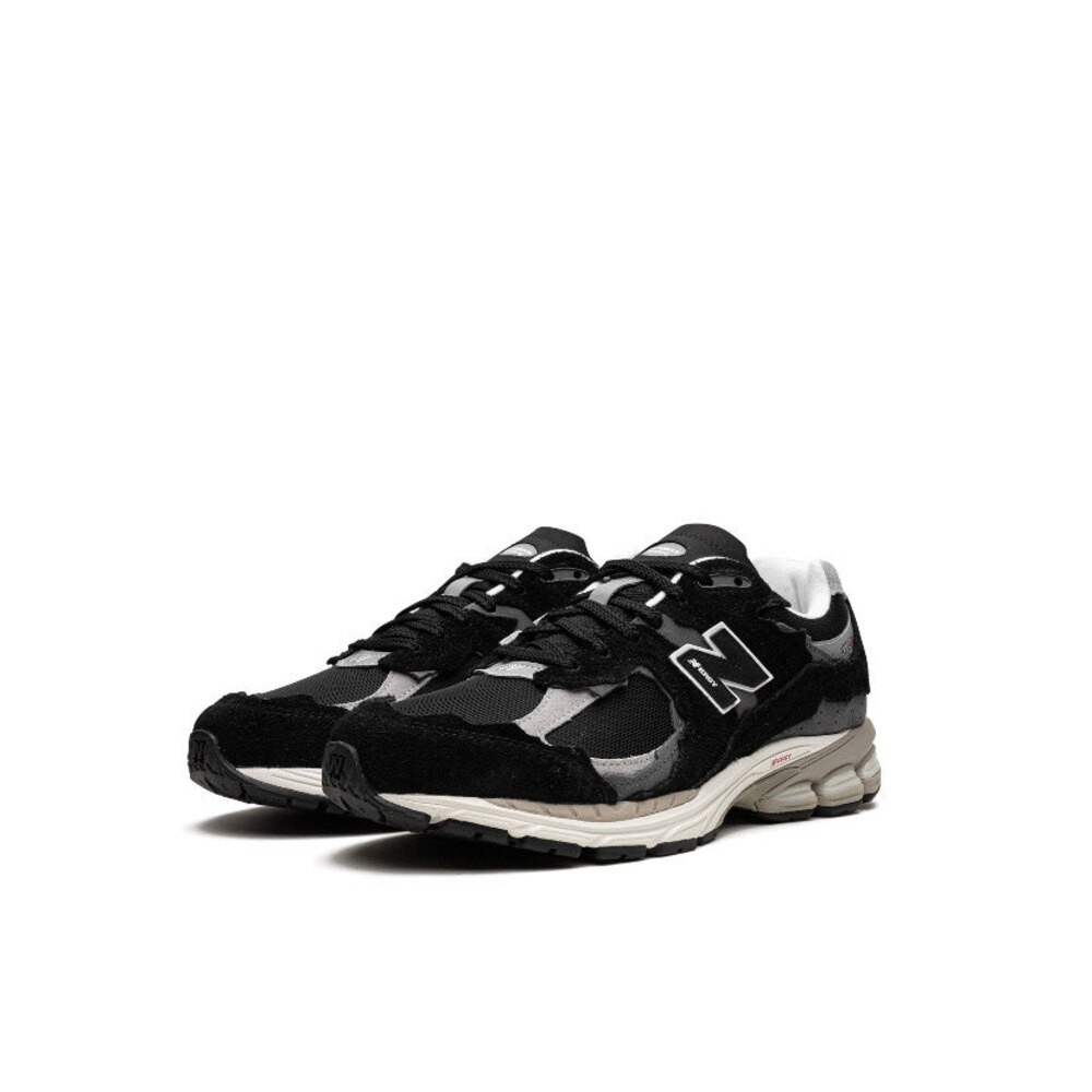 NEW BALANCE 2002R "Protection Pack - Black / Grey"