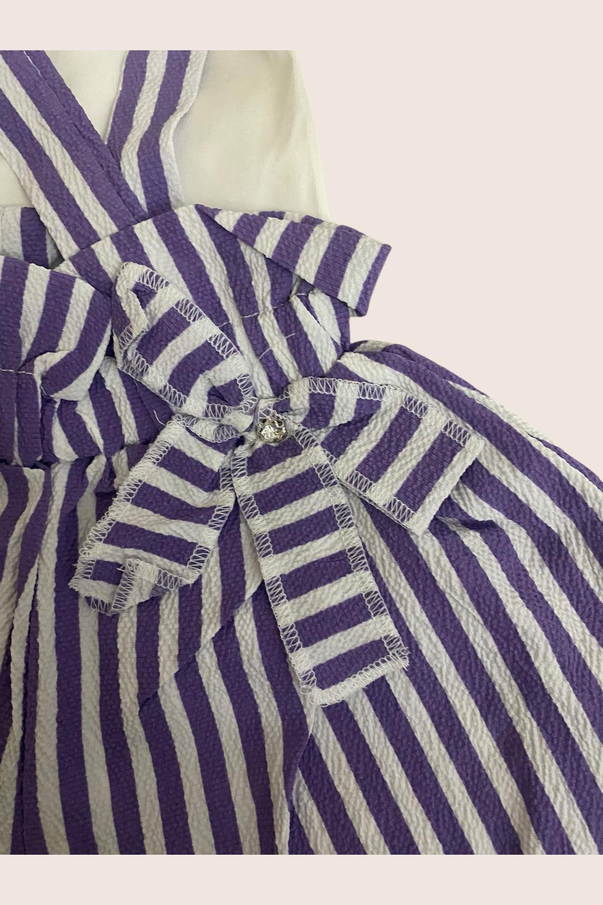 Lila Çizgili Salopetli Kız Bebek Takım | Fiyonklu Şort + Tişört 2'li Yazlık Kombin (9-12-18-24 Ay)