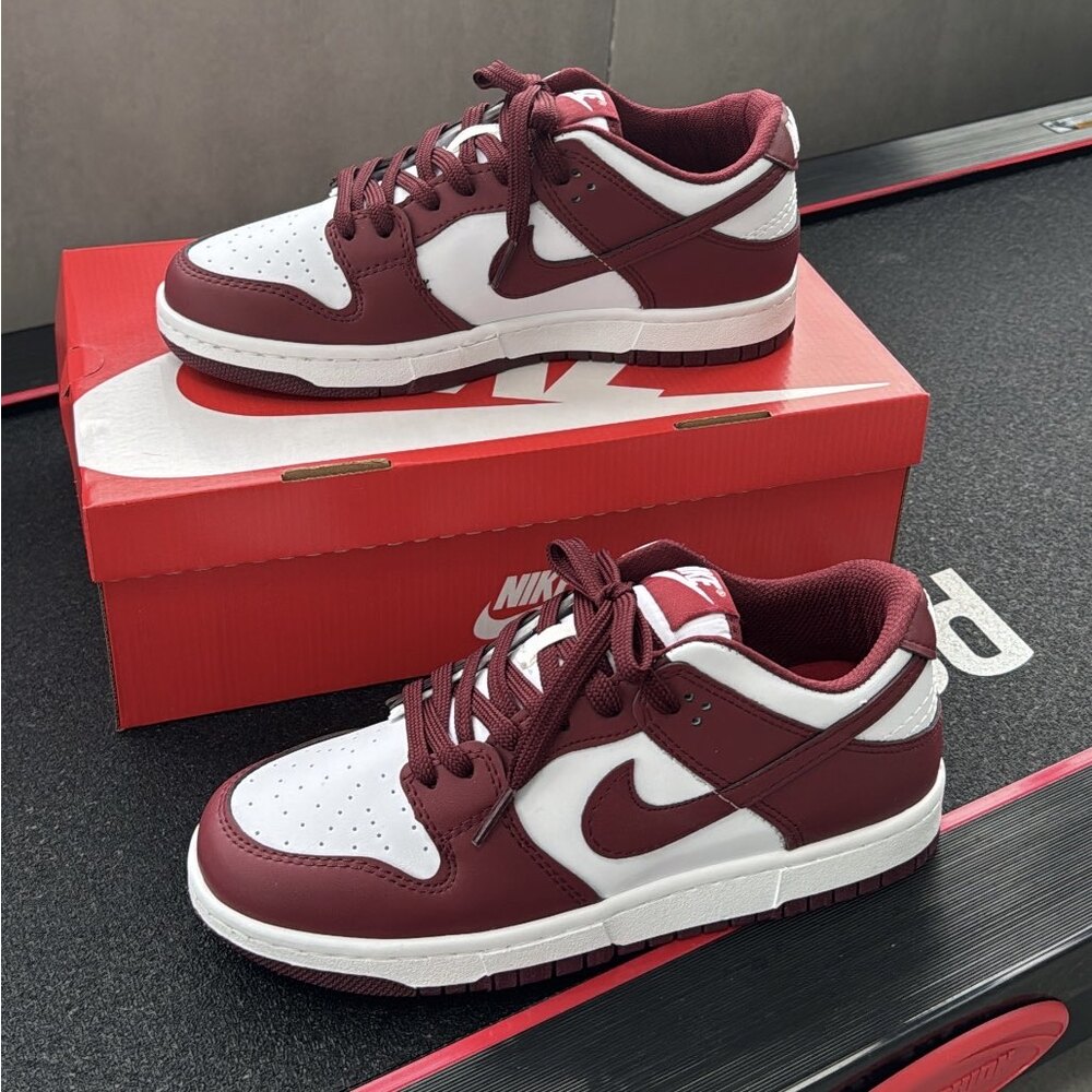 Nike Dunk SB - Bordo