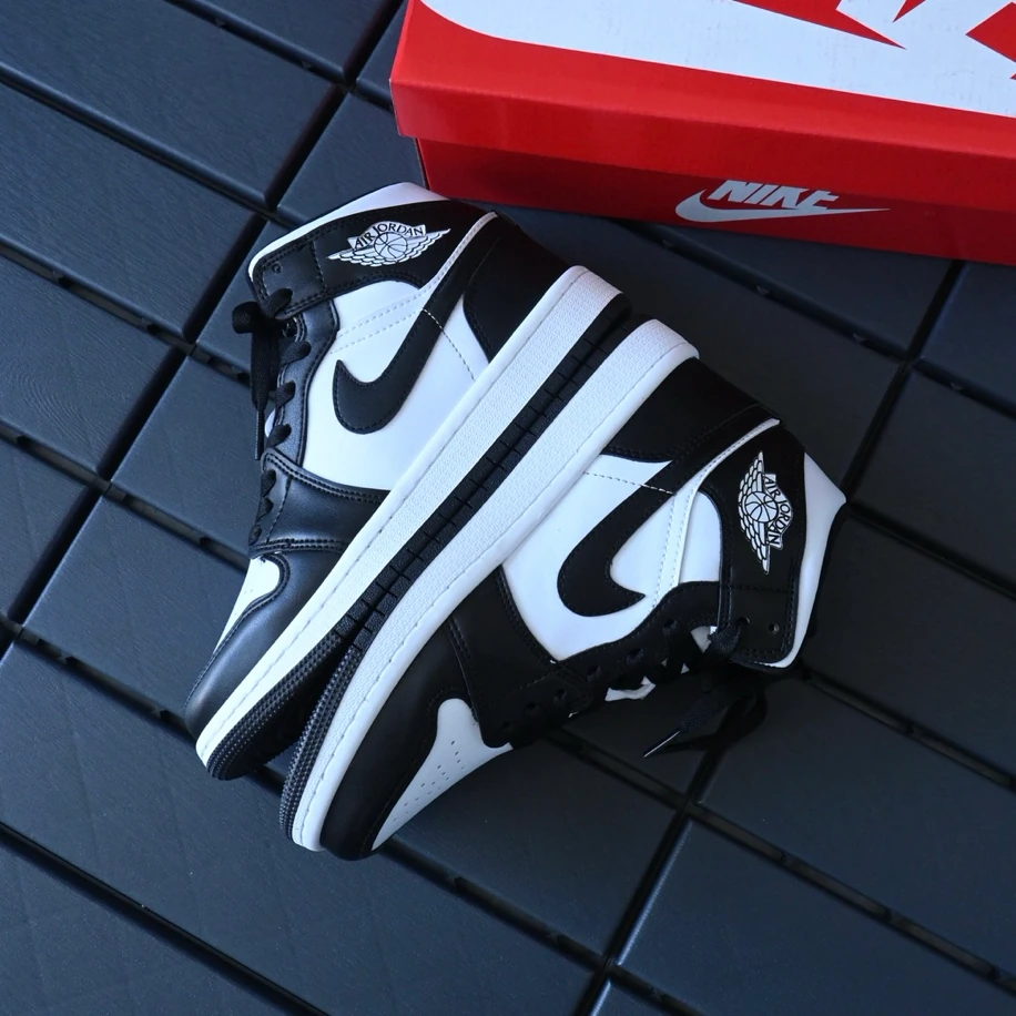 Nike Air Jordan 1 Mid - Siyah Beyaz görsel 4