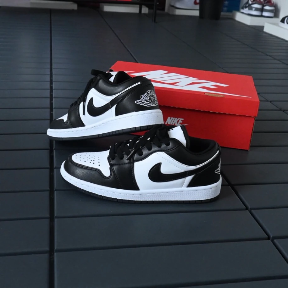 Nike Air Jordan 1 Low - Siyah Beyaz görsel 3
