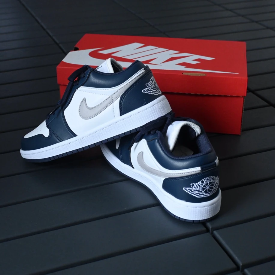 Nike Air Jordan 1 Low - Lacivert Gümüş görsel 3