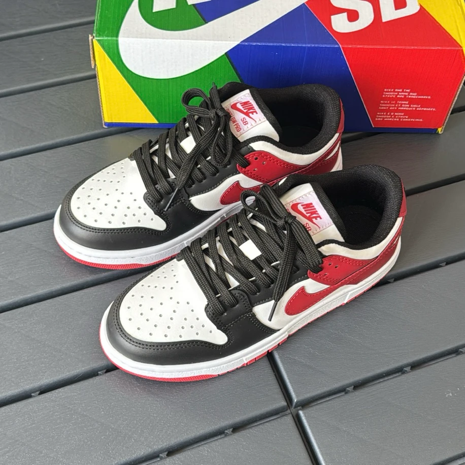 Nike Dunk SB - Kırmızı Siyah Beyaz görsel 3