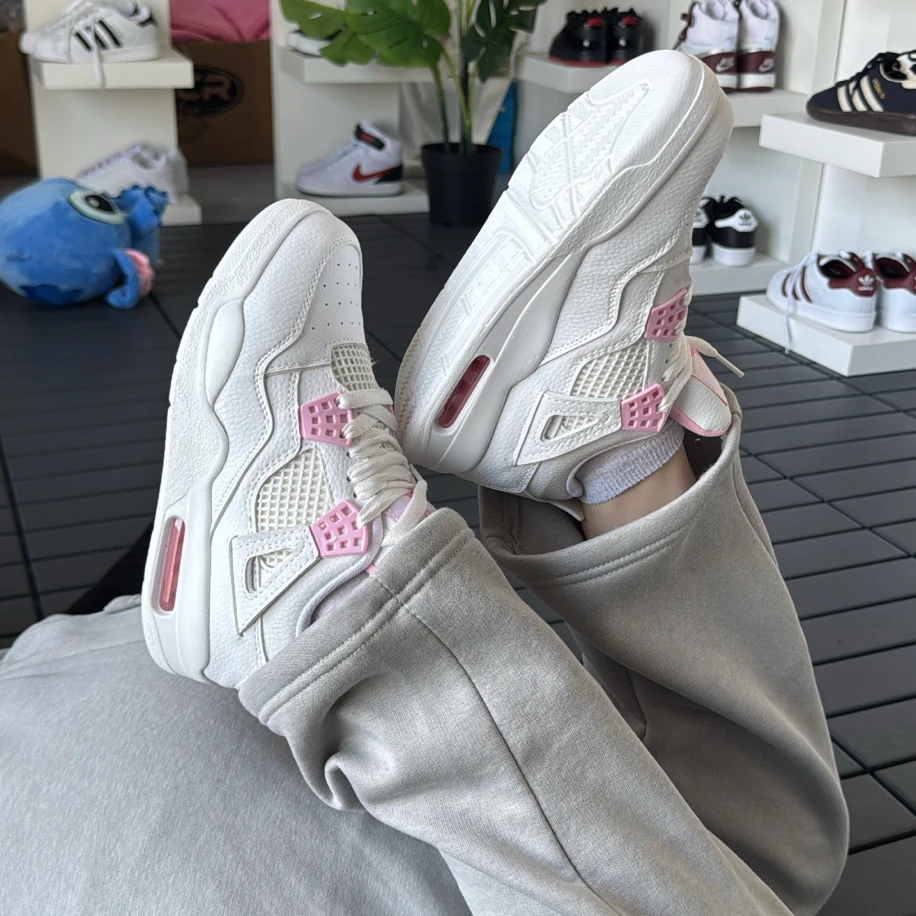 Nike Air Jordan 4 Retro - Beyaz Pembe