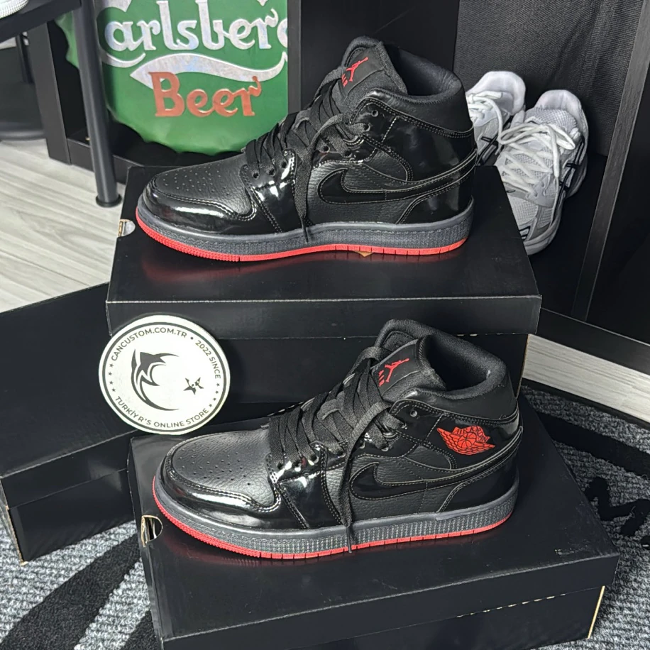 Nike Air Jordan 1 Mid - Rugan Siyah