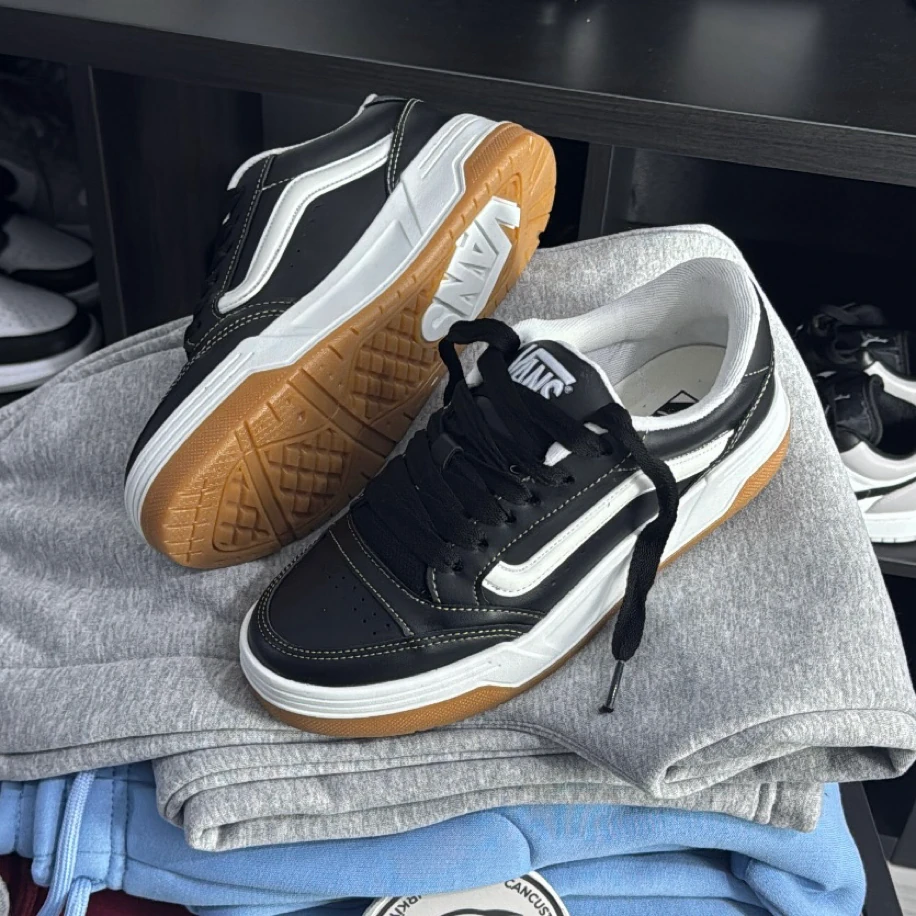 Vans Hylane - Siyah Beyaz Krem görsel 3