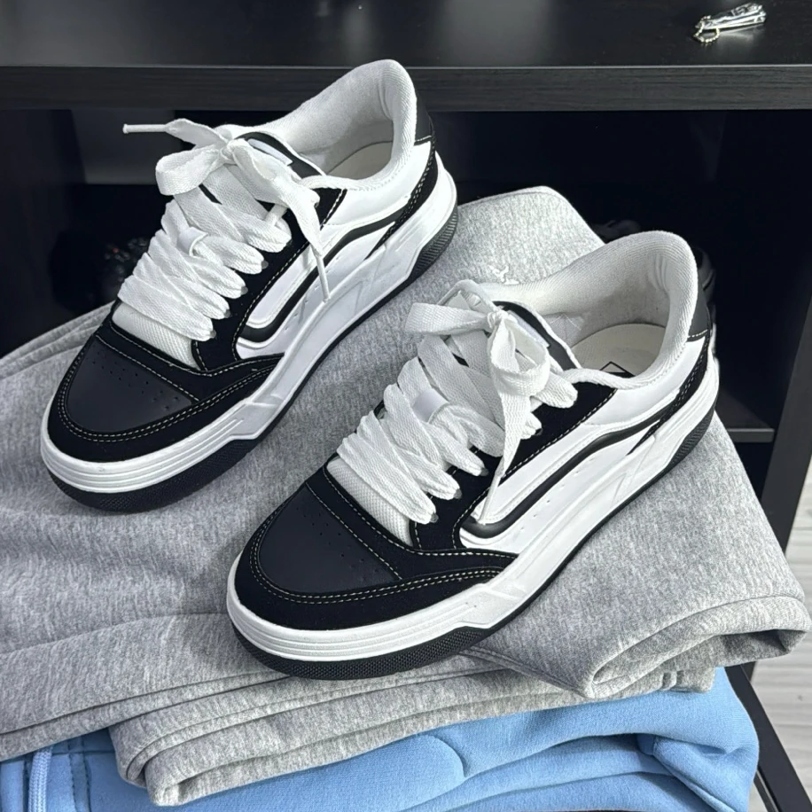 Vans Hylane - Siyah Beyaz görsel 4