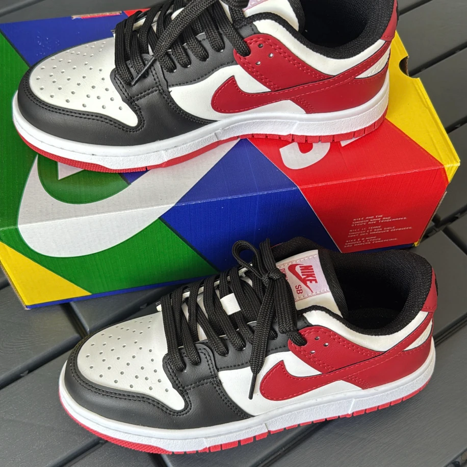 Nike Dunk SB - Kırmızı Siyah Beyaz görsel 2