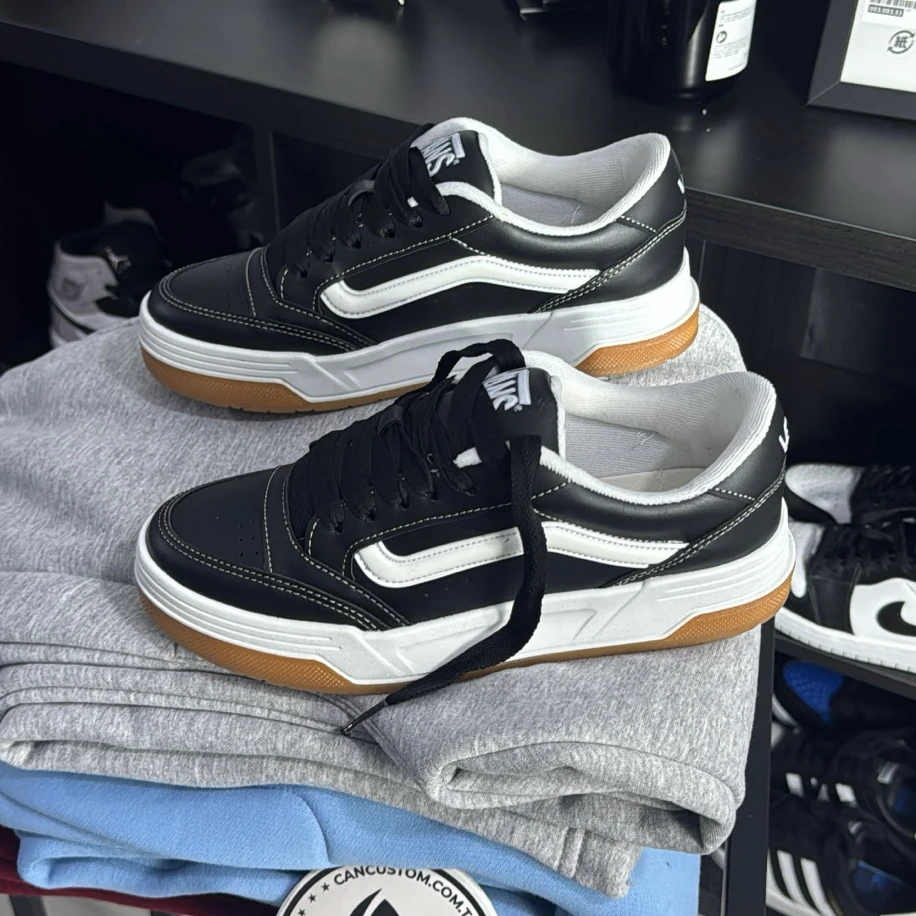 Vans Hylane - Siyah Beyaz Krem