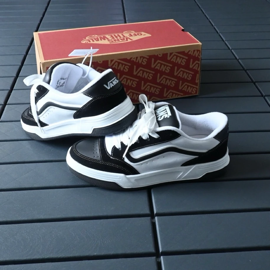 Vans Hylane - Siyah Beyaz görsel 2