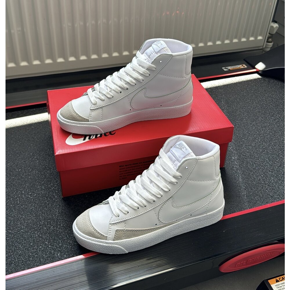 Nike Blazer - Beyaz Siyah