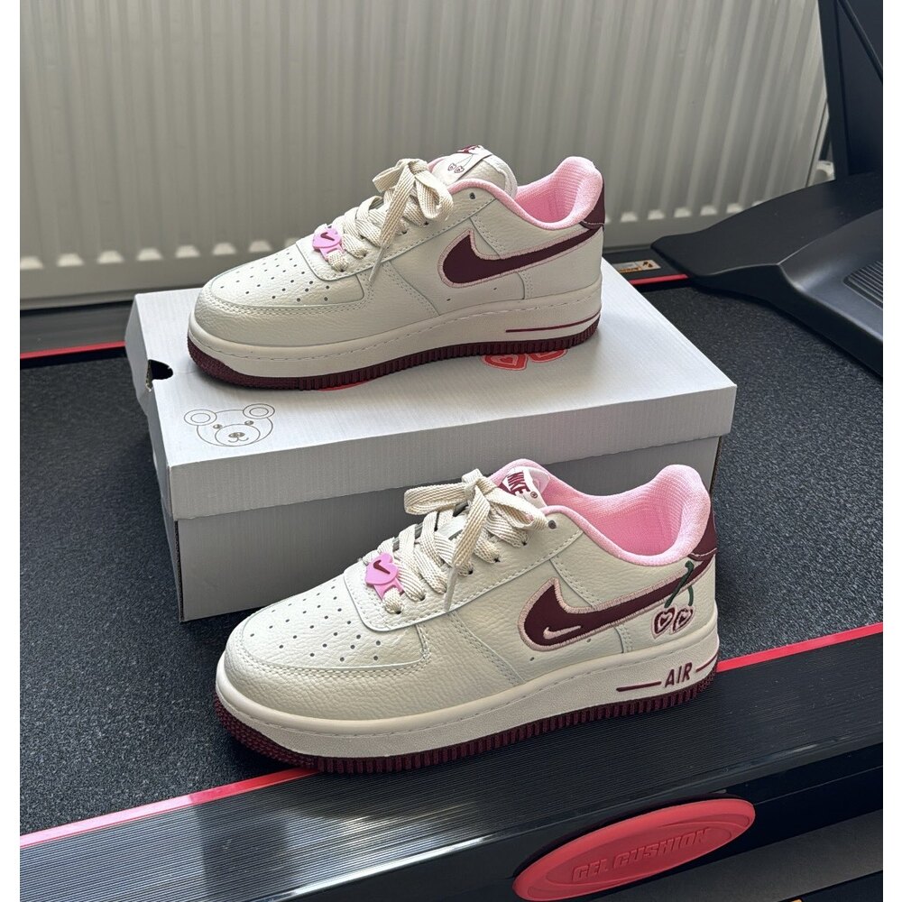 Nike Air Force 1 - Krem Kirazlı